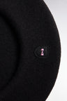 Béret uni en laine vierge noir