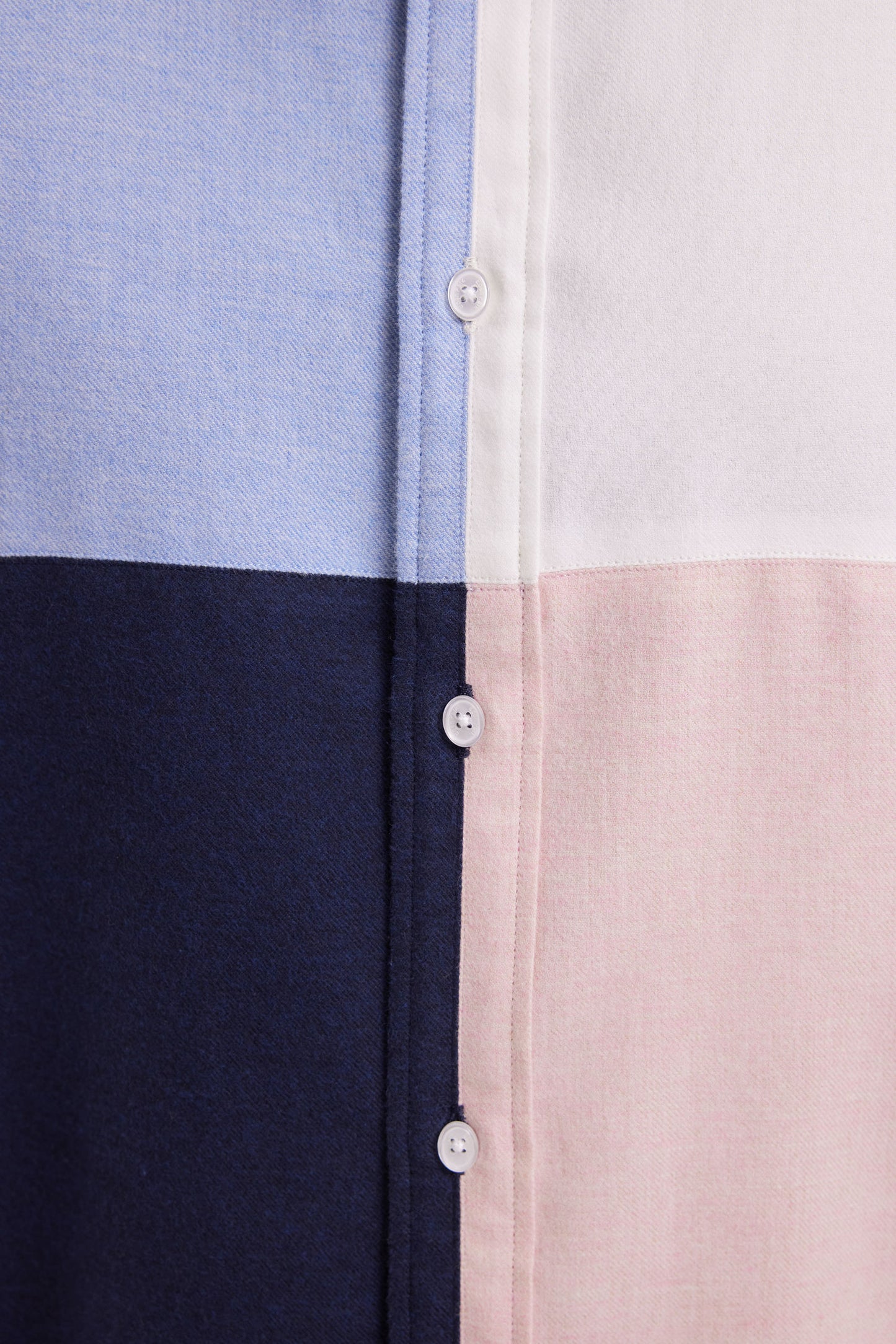Chemise en coton à motifs damiers quatre couleurs coupe droite