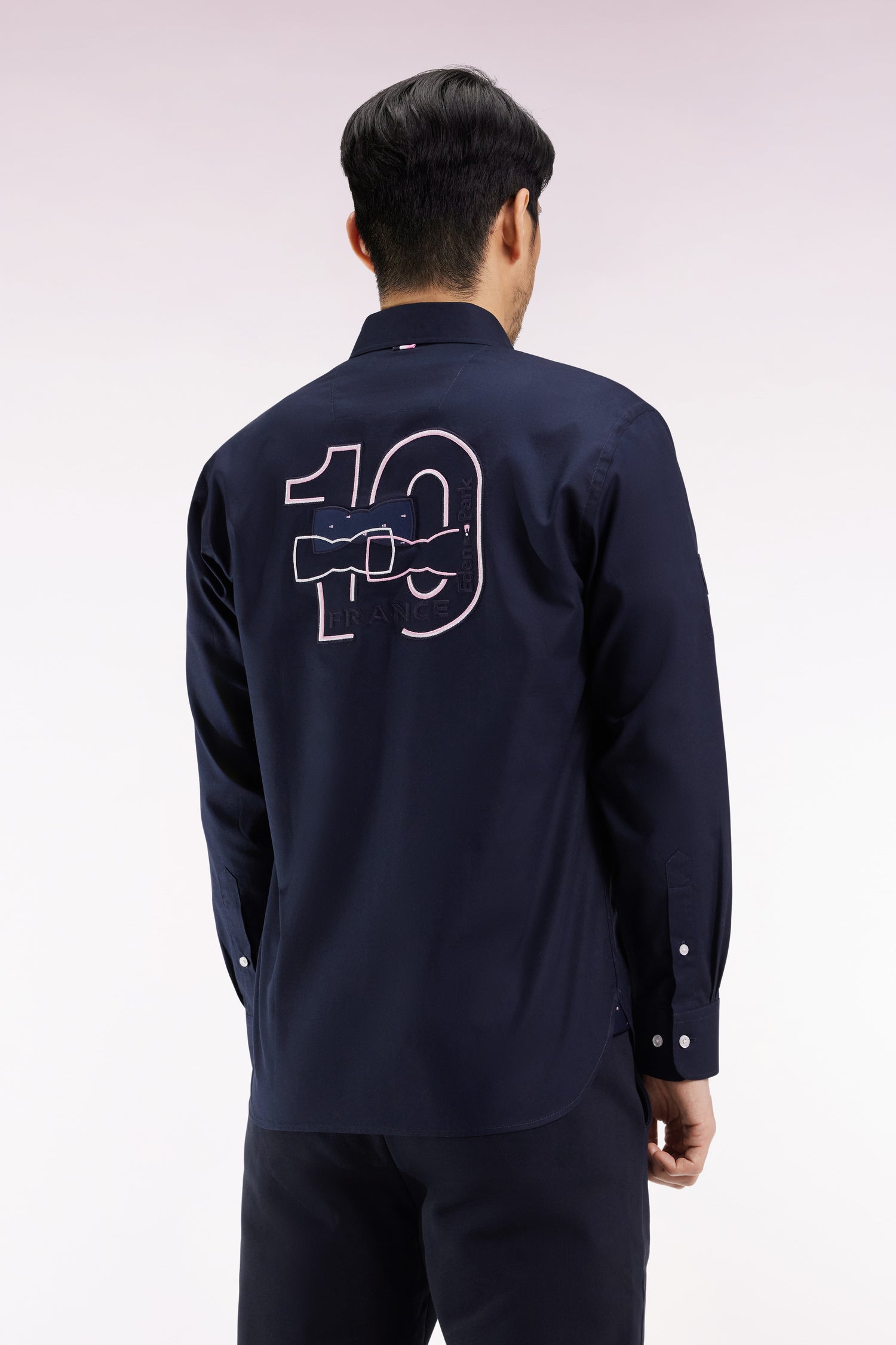 Navy cotton shirt with XV de France embroidery, straight cut