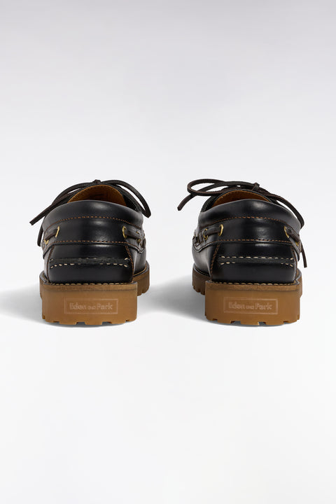 Chaussures bateau en cuir lisse noir semelles beige - Image 3