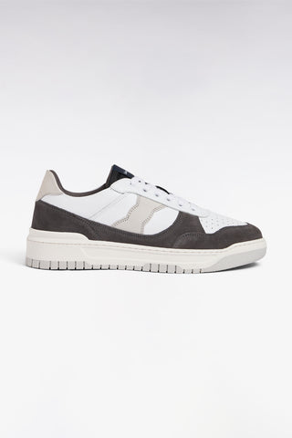 Sneakers bimatières en cuir lisse blanc et cuir suédé marron