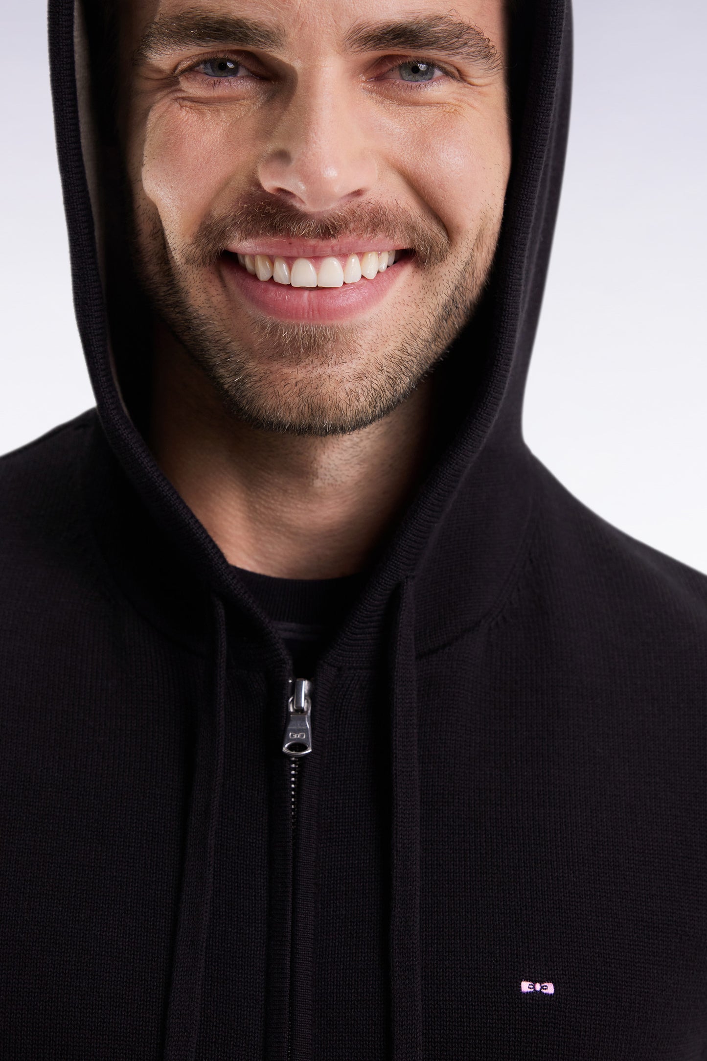 Pull à capuche zippé en coton noir coupe droite