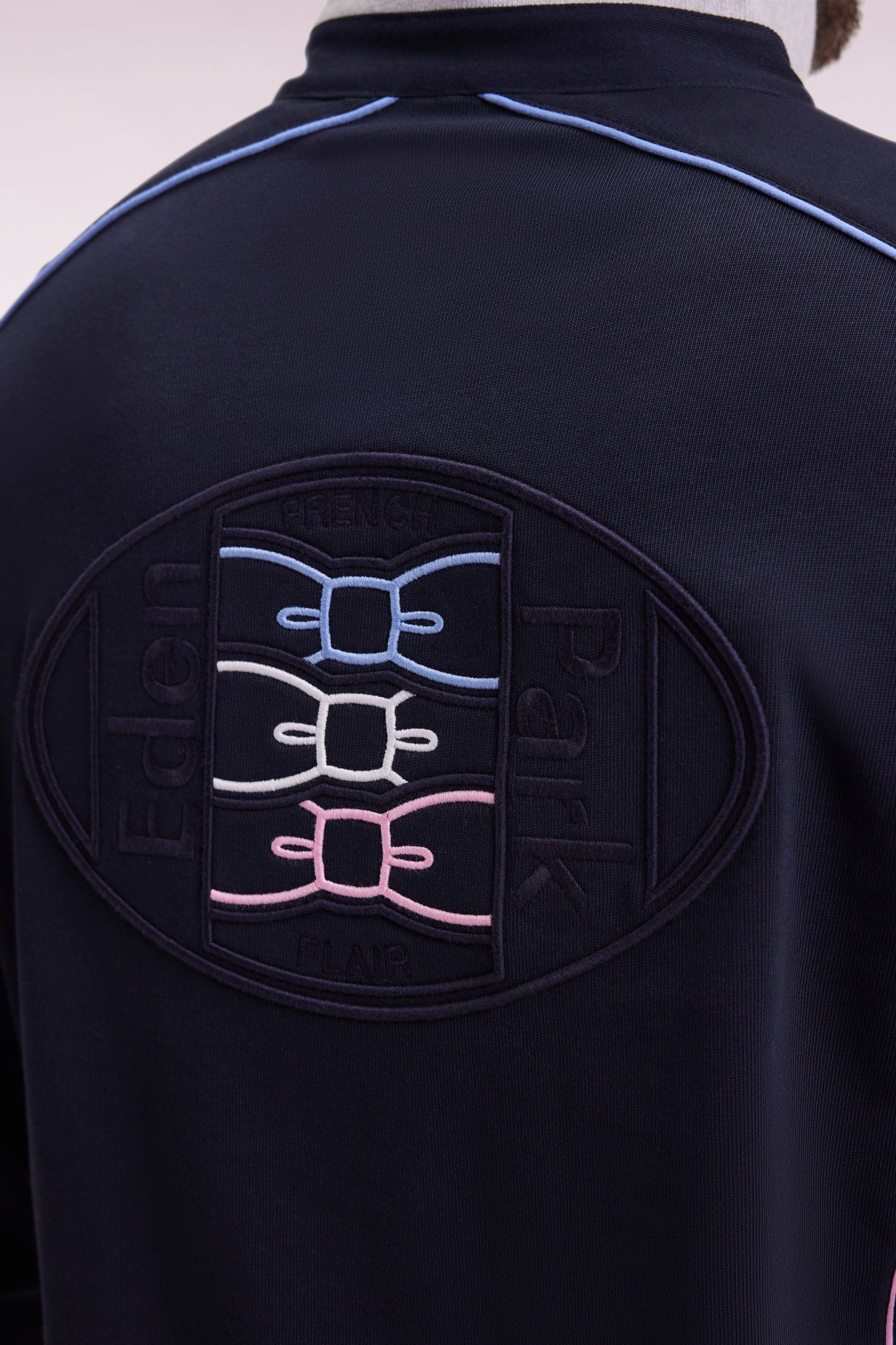 Long-sleeved shirt in thick navy cotton jersey with straight cut piping