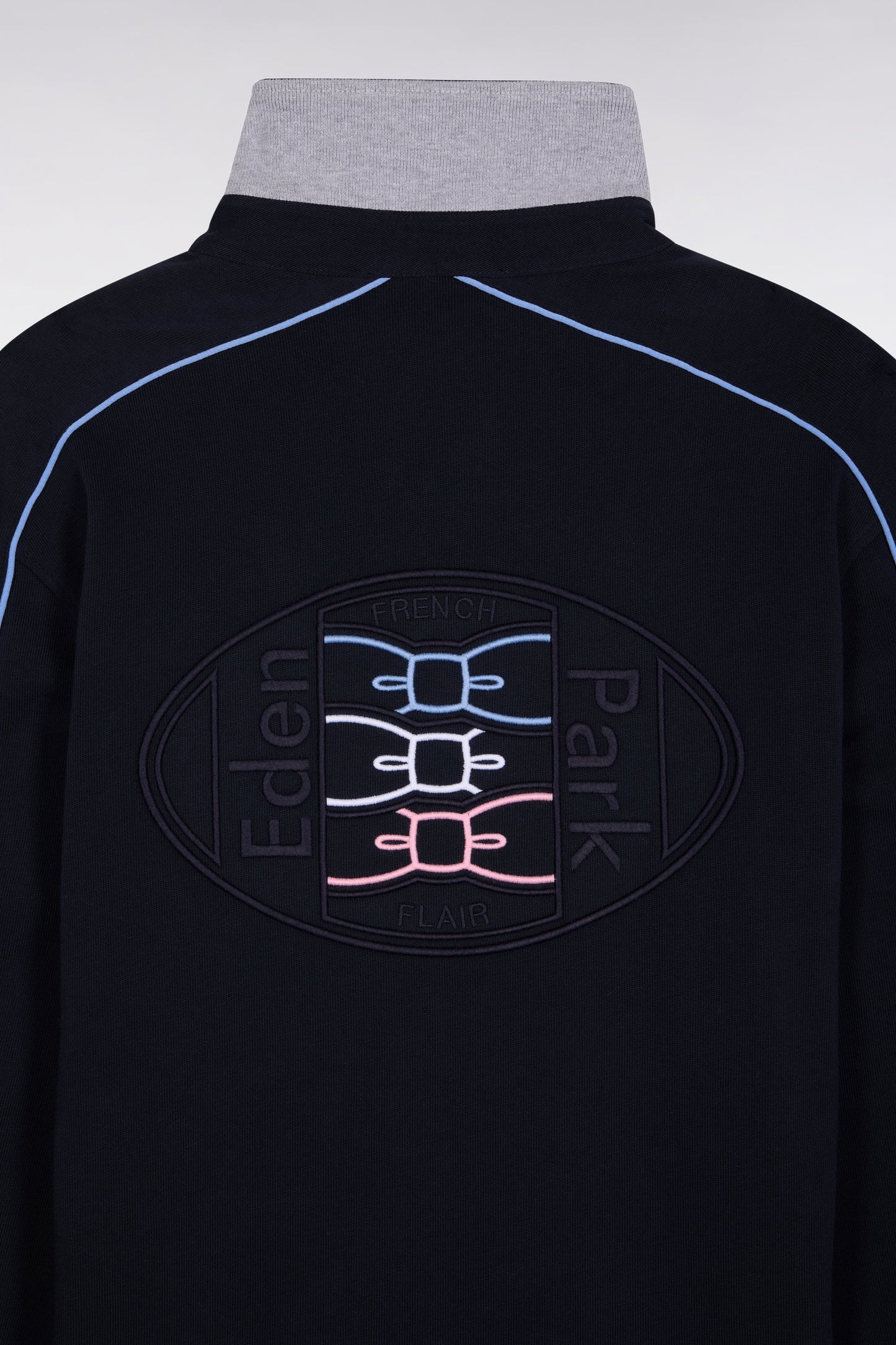 Long-sleeved shirt in thick navy cotton jersey with straight cut piping