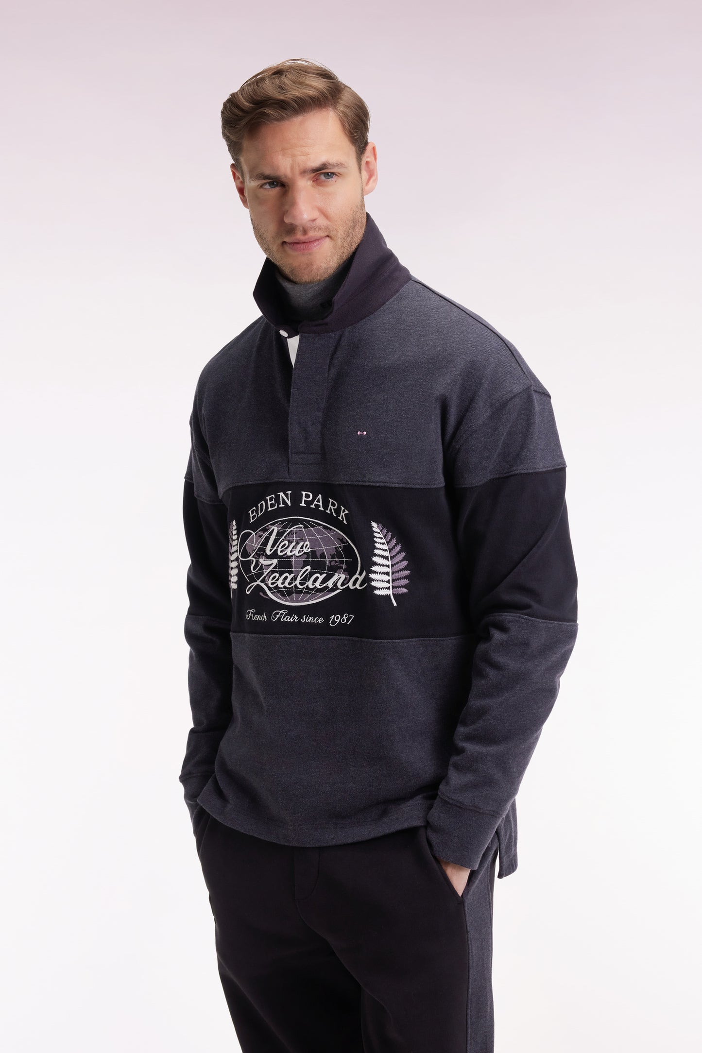 Maillot à manches longues noir et gris broderie Nouvelle Zélande