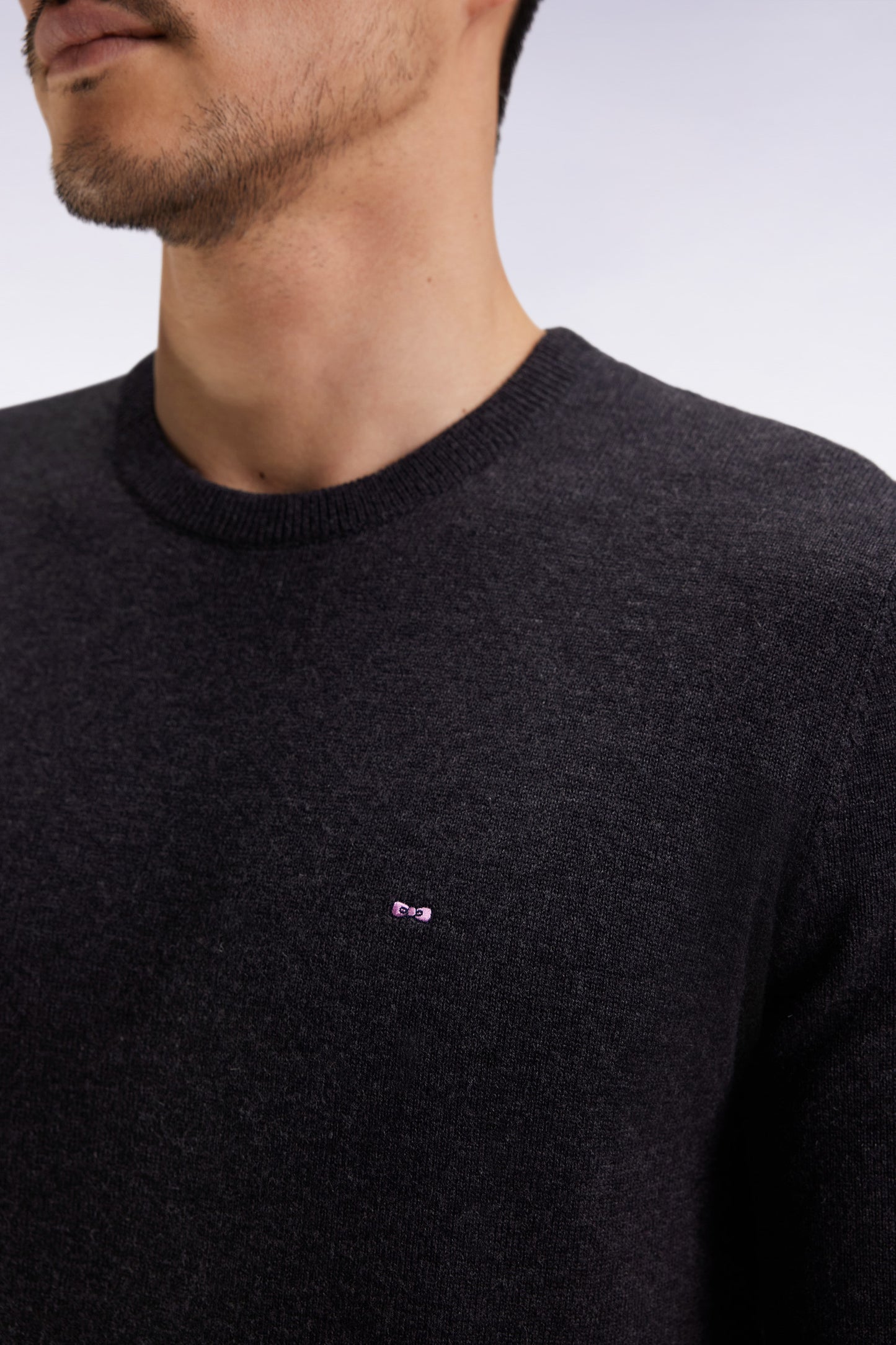 Pull col rond en laine et coton gris foncé