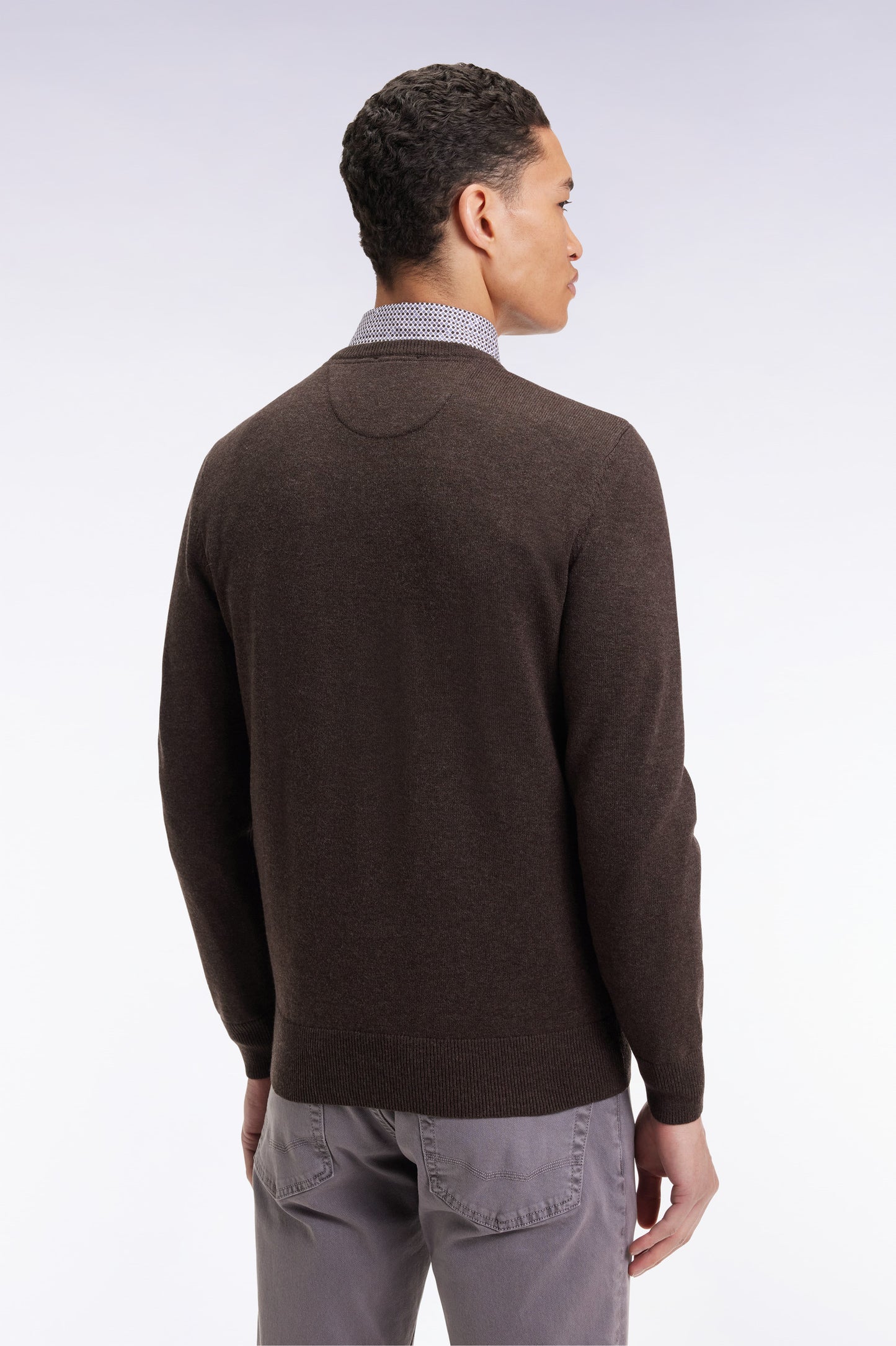 Pull col rond en laine et coton marron foncé