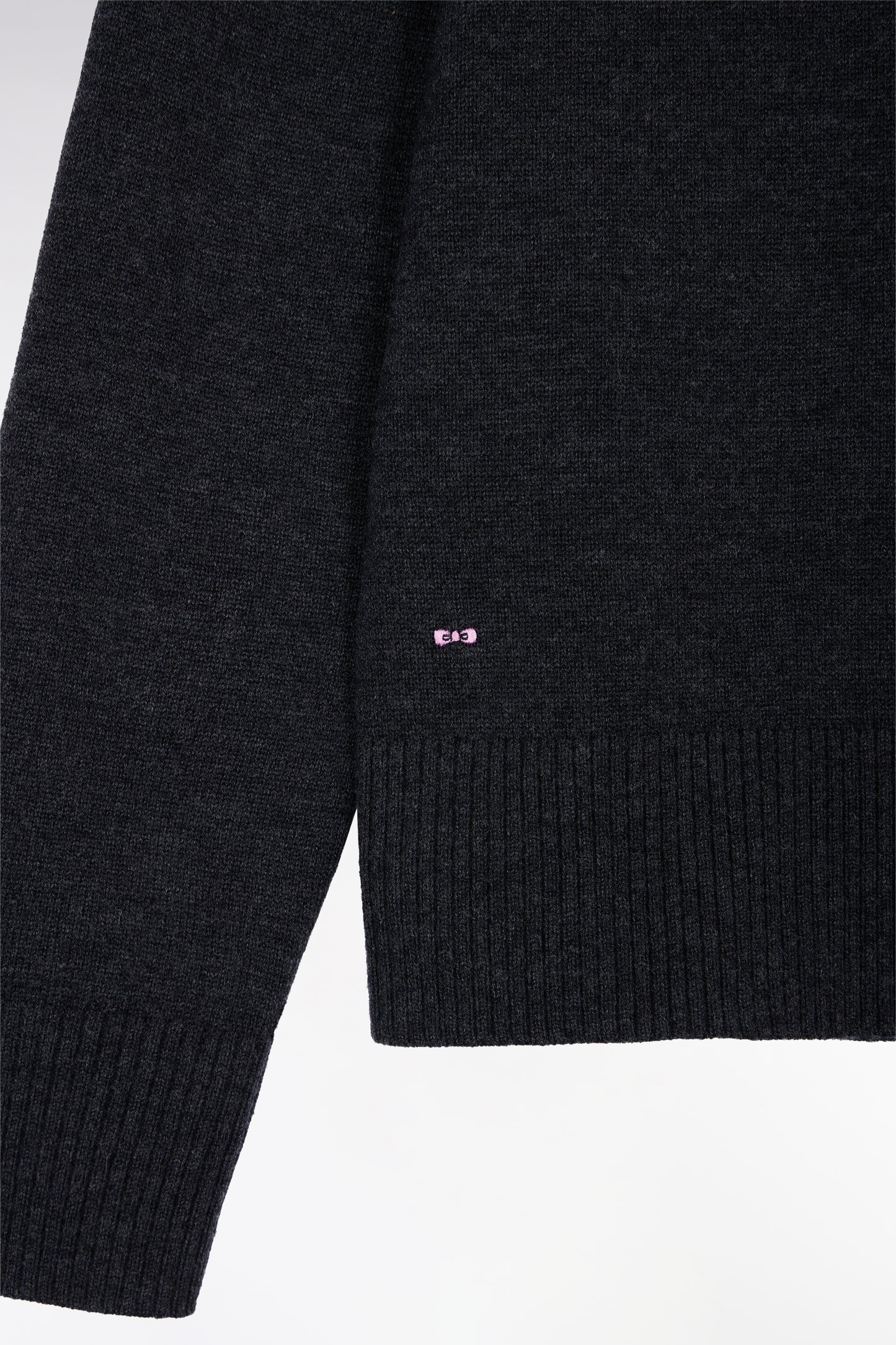 Pull à col V en laine et coton gris coupe Relaxed