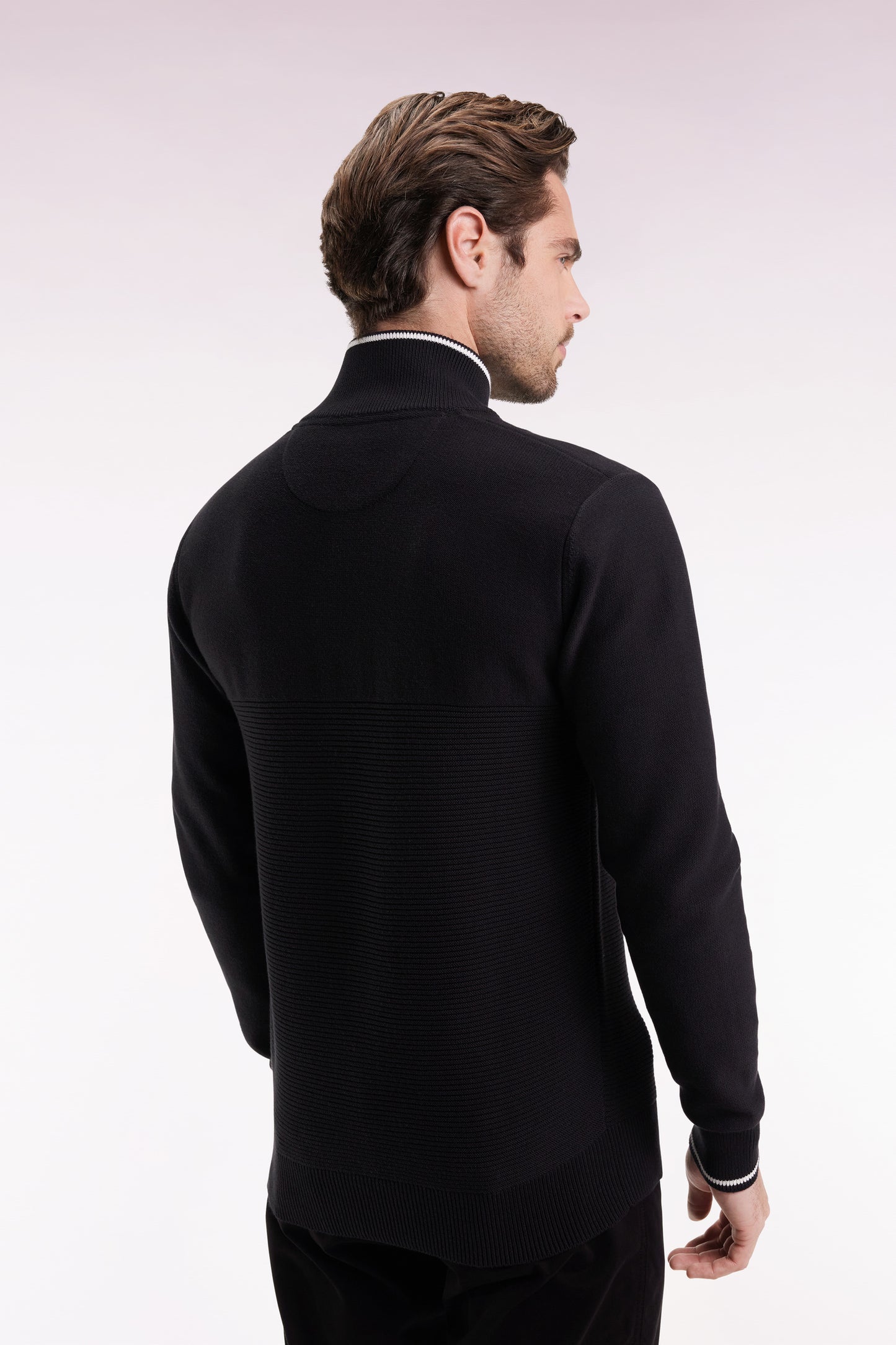Pull col camionneur en coton noir à nœud papillon