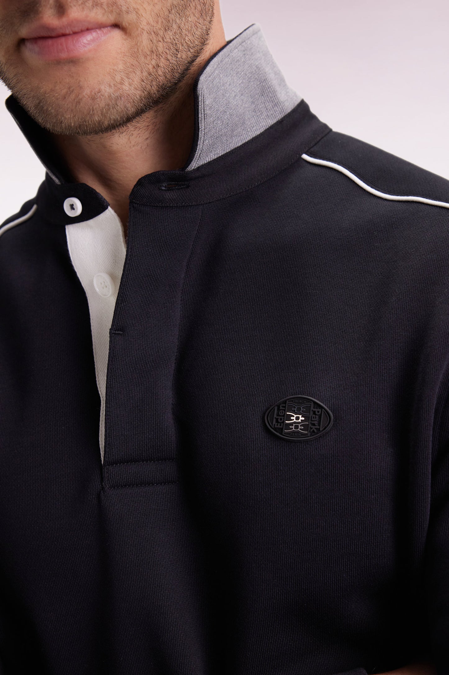 Sweatshirt à col maillot en molleton gratté noir