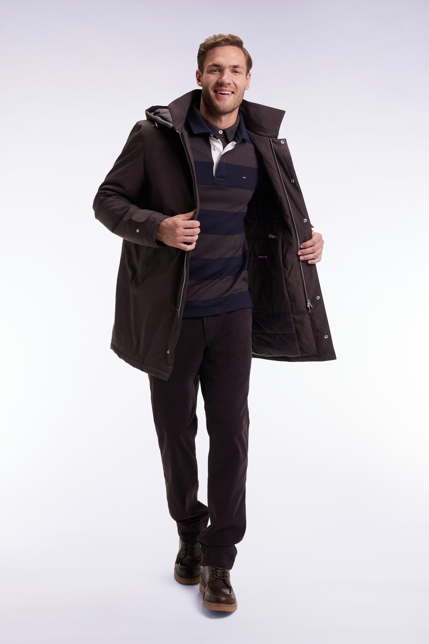 Imperméable long en nylon marron à capuche amovible