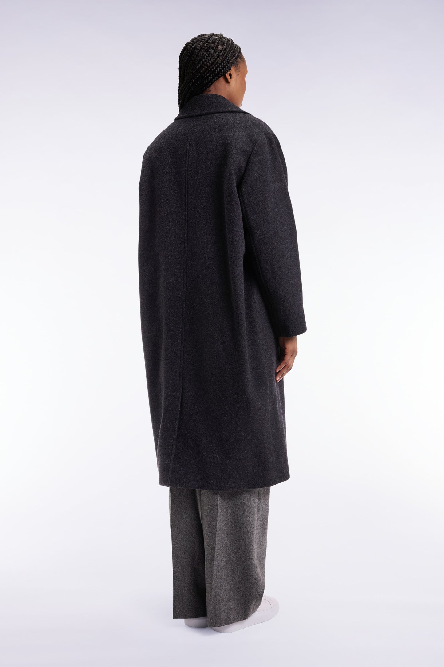 Manteau masculin coupe oversized en laine gris foncé