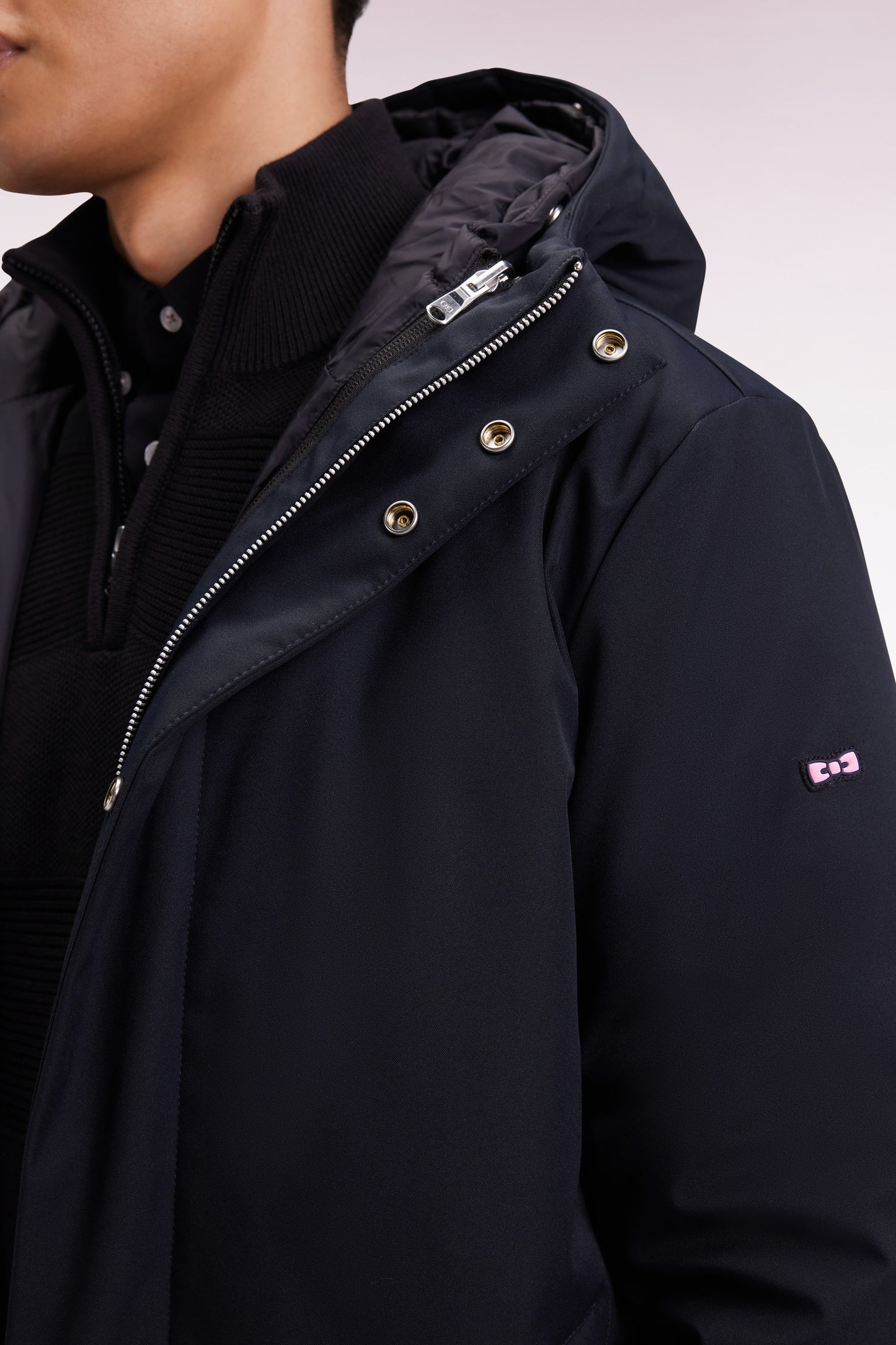 Parka longue 2-en-1 en nylon noir à capuche intégrée