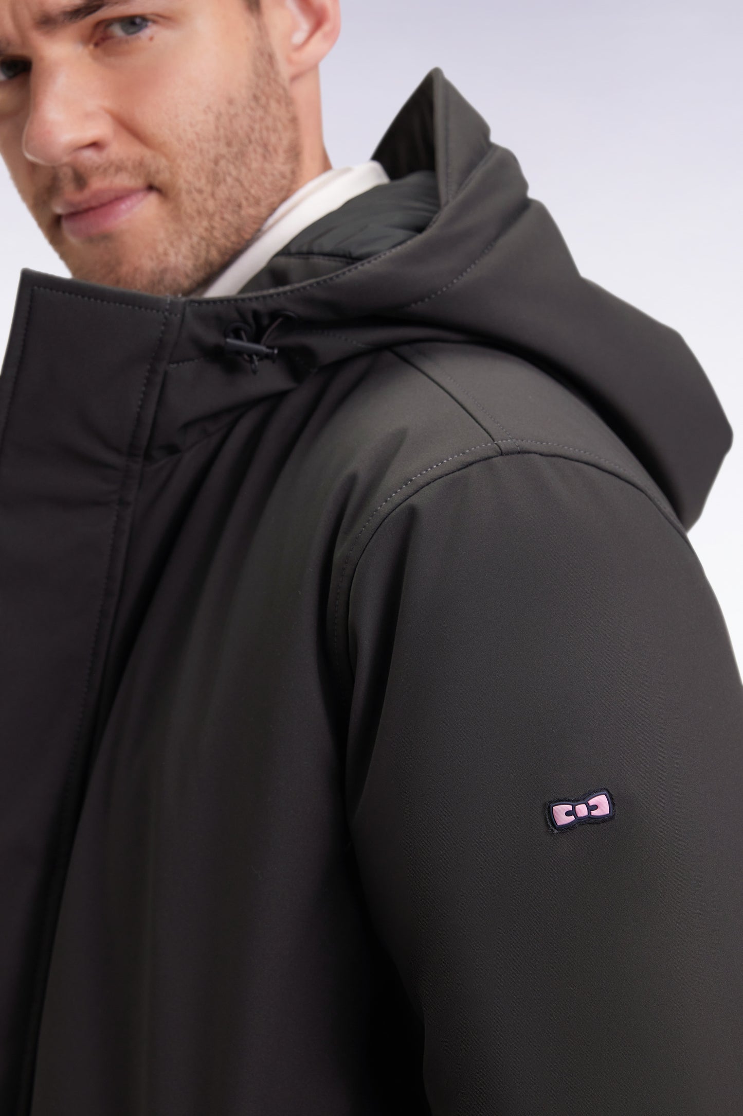 Parka longue en nylon kaki à capuche intégrée