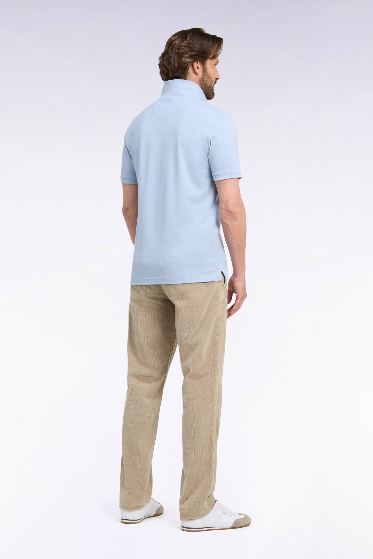 Pantalon chino sans plis en velours côtelé beige coupe regular