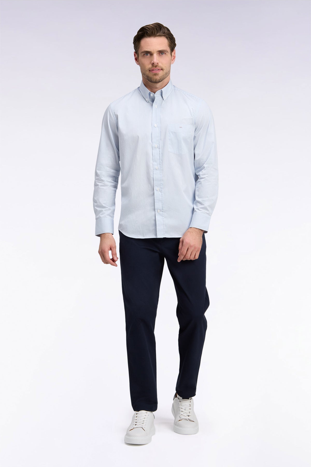 Pantalon chino sans plis en piqué de coton stretch marine coupe regular