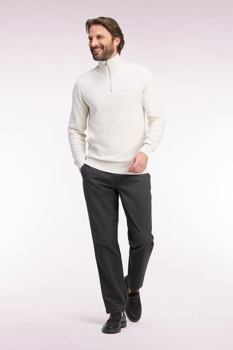 Pantalon chino sans plis en piqué de coton stretch kaki coupe regular - Image 1