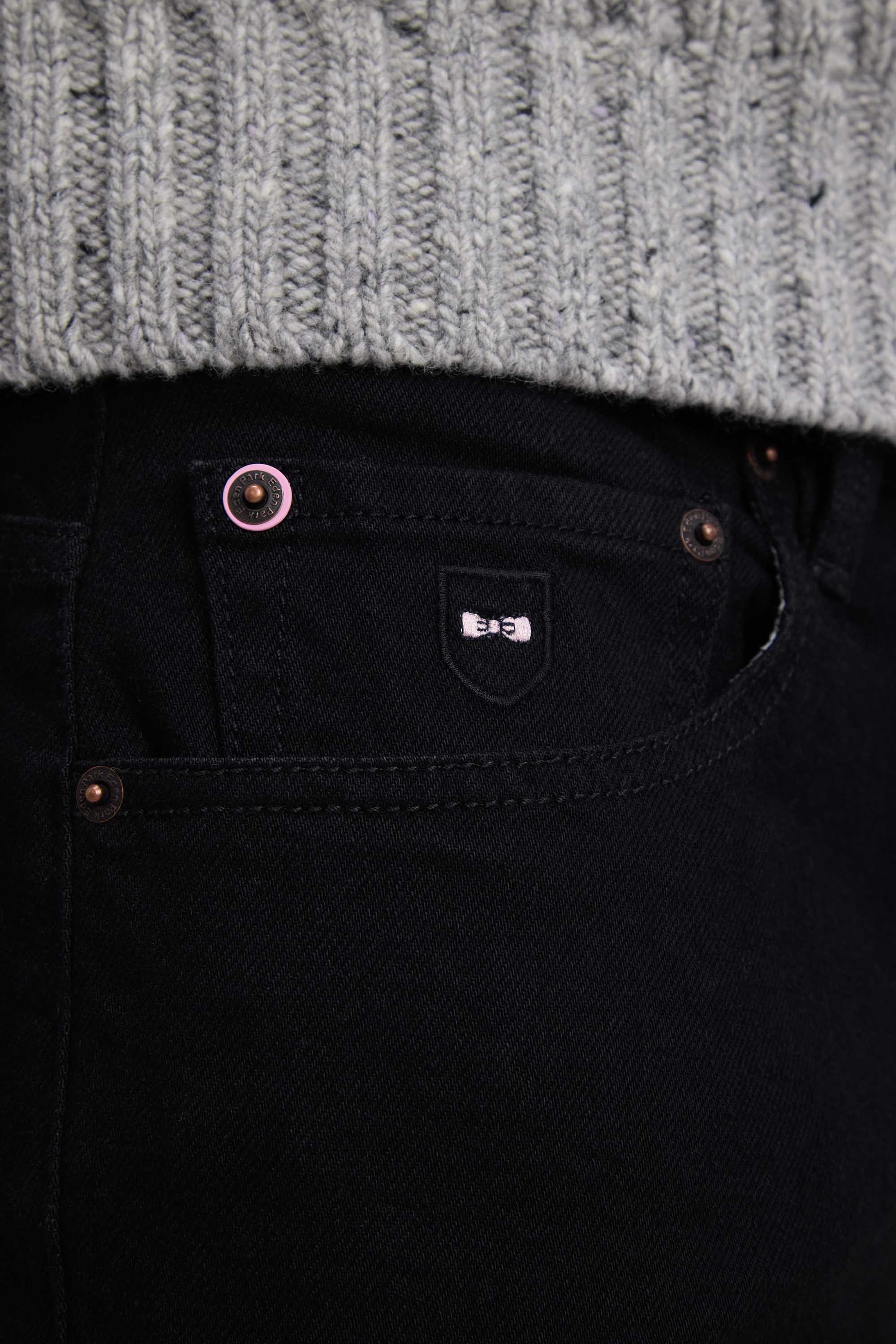 Jean en denim stretch one wash noir coupe regular