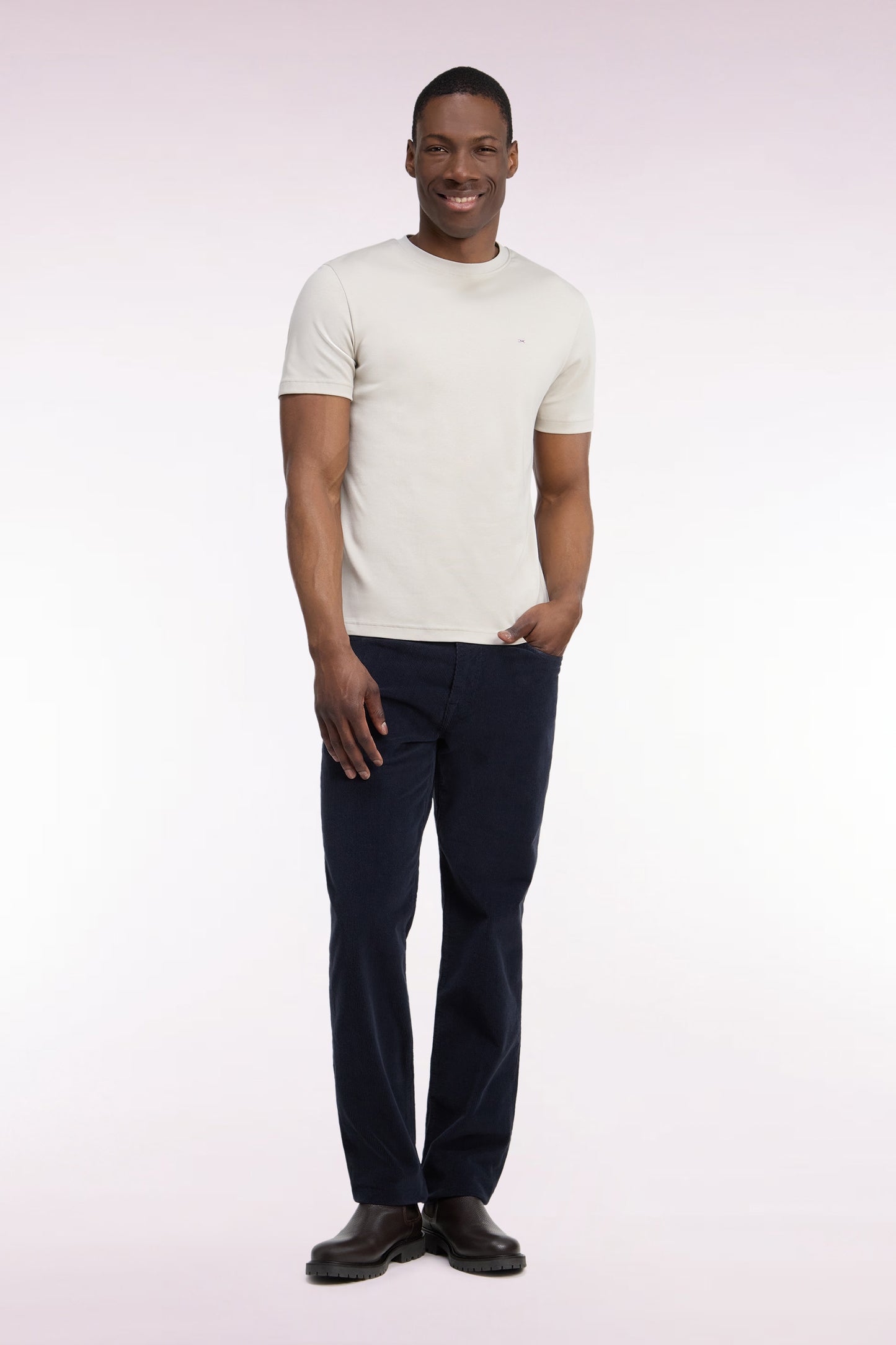 Pantalon 5 poches en velours côtelé marine coupe regular