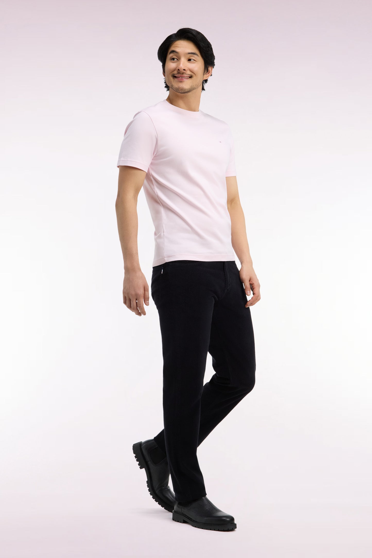 Pantalon 5 poches en velours côtelé noir coupe regular