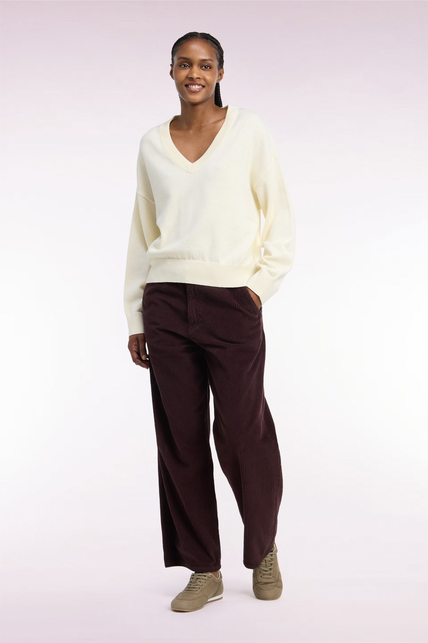 Pantalon en velours côtelé marron coupe droite