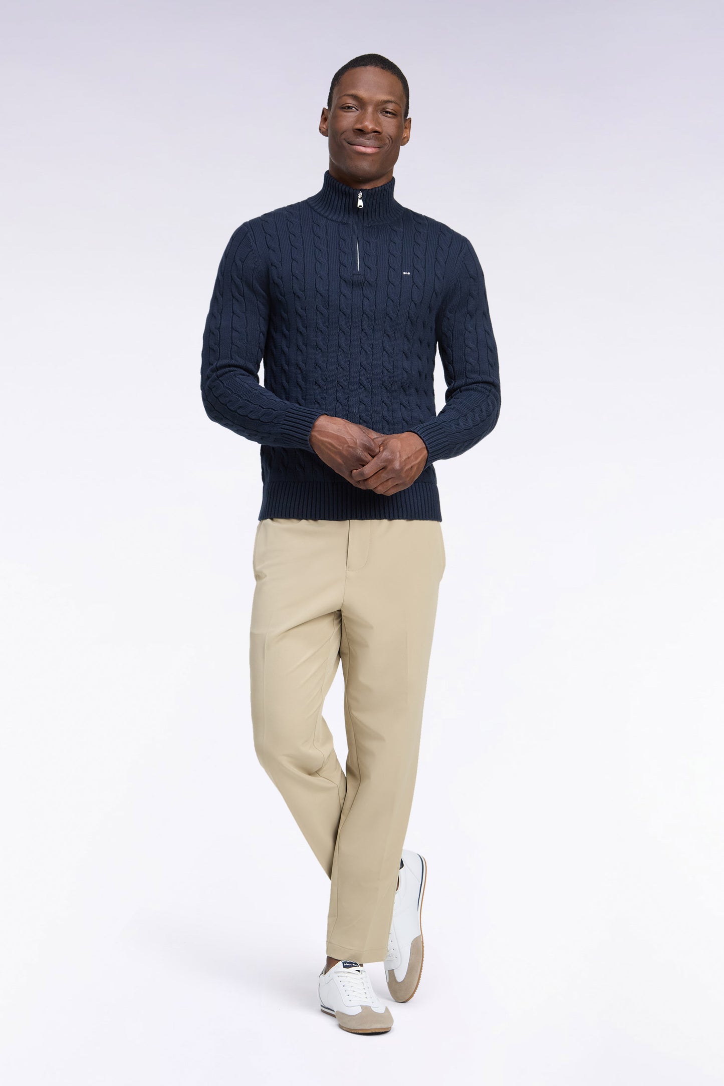 Pantalon à taille élastiquée en nylon stretch technique beige coupe Modern