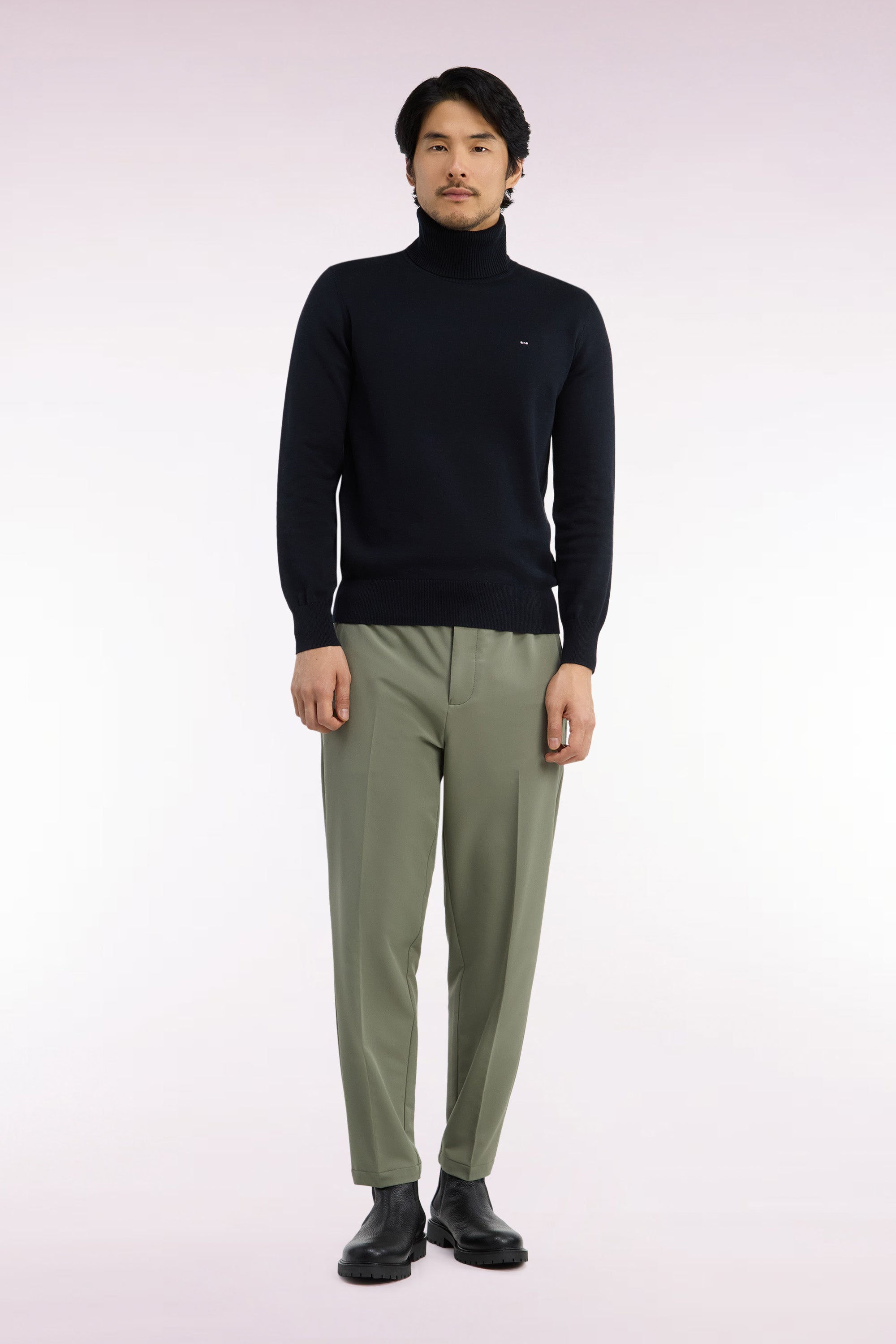 Hose mit taille élastiquée aus Nylon stretch technique Grün olive coupe Modern