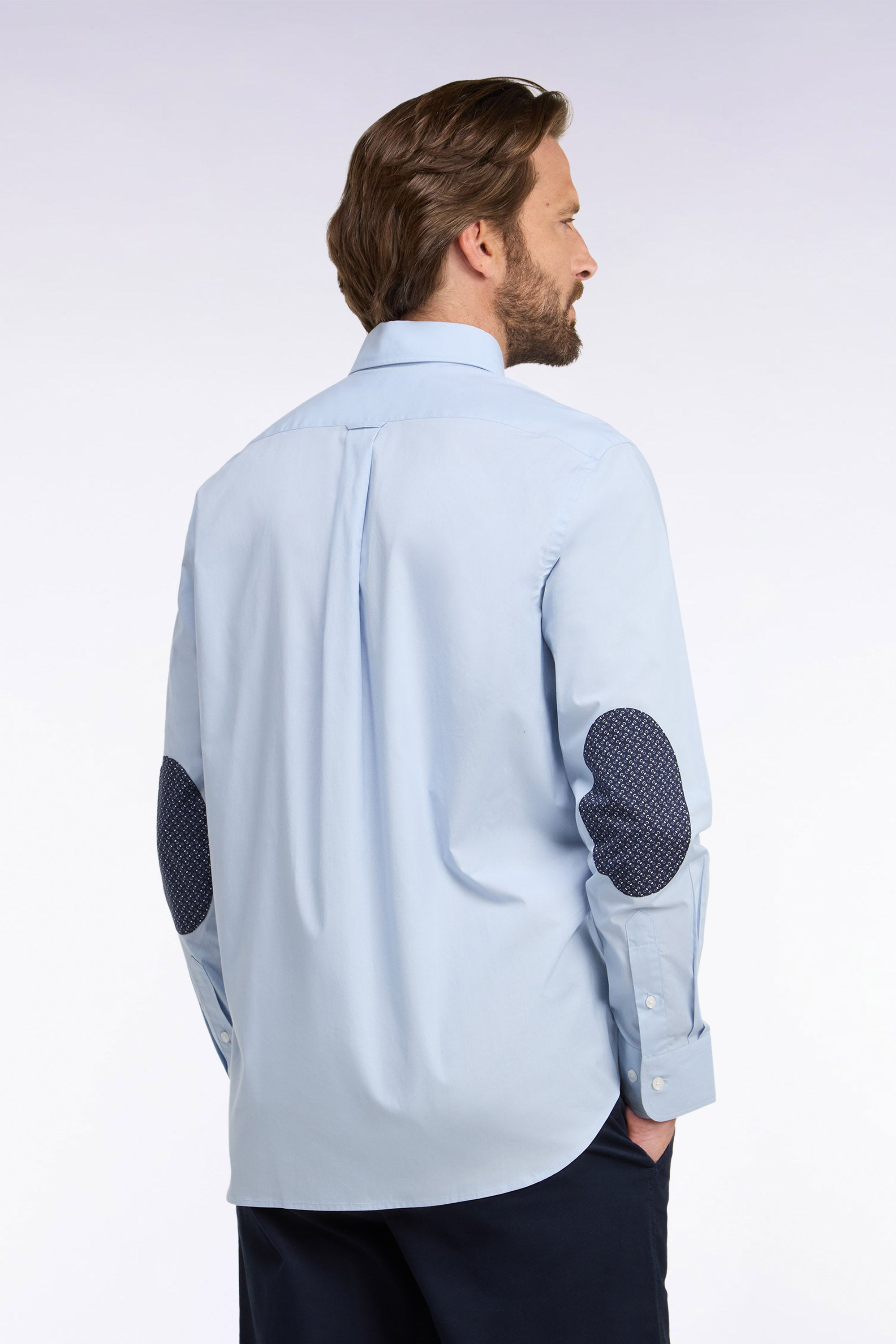 Chemise en coton ciel à détails micromotifs coupe droite