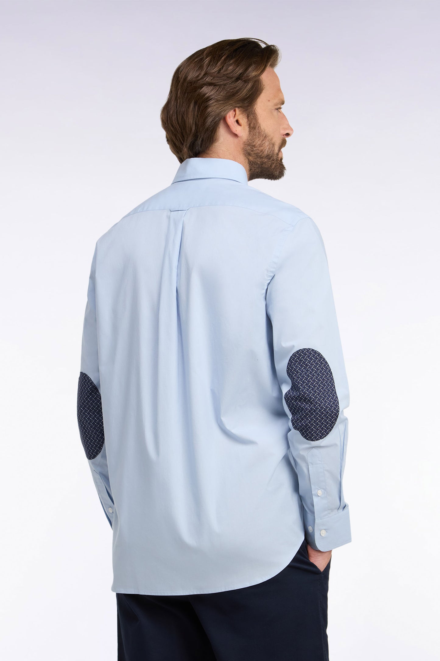 Chemise en coton ciel à détails micromotifs coupe droite