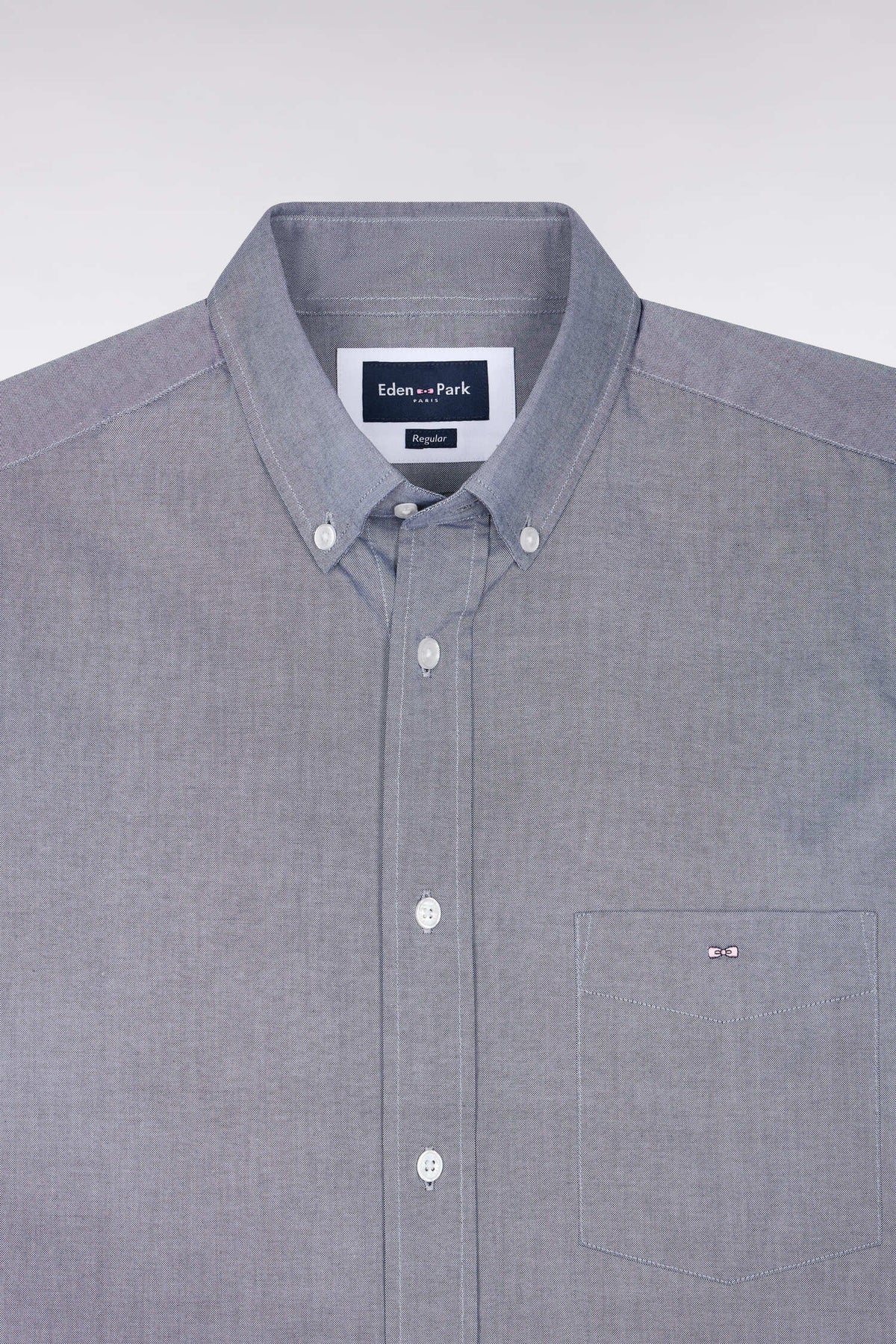 Chemise unie en coton marine coupe droite