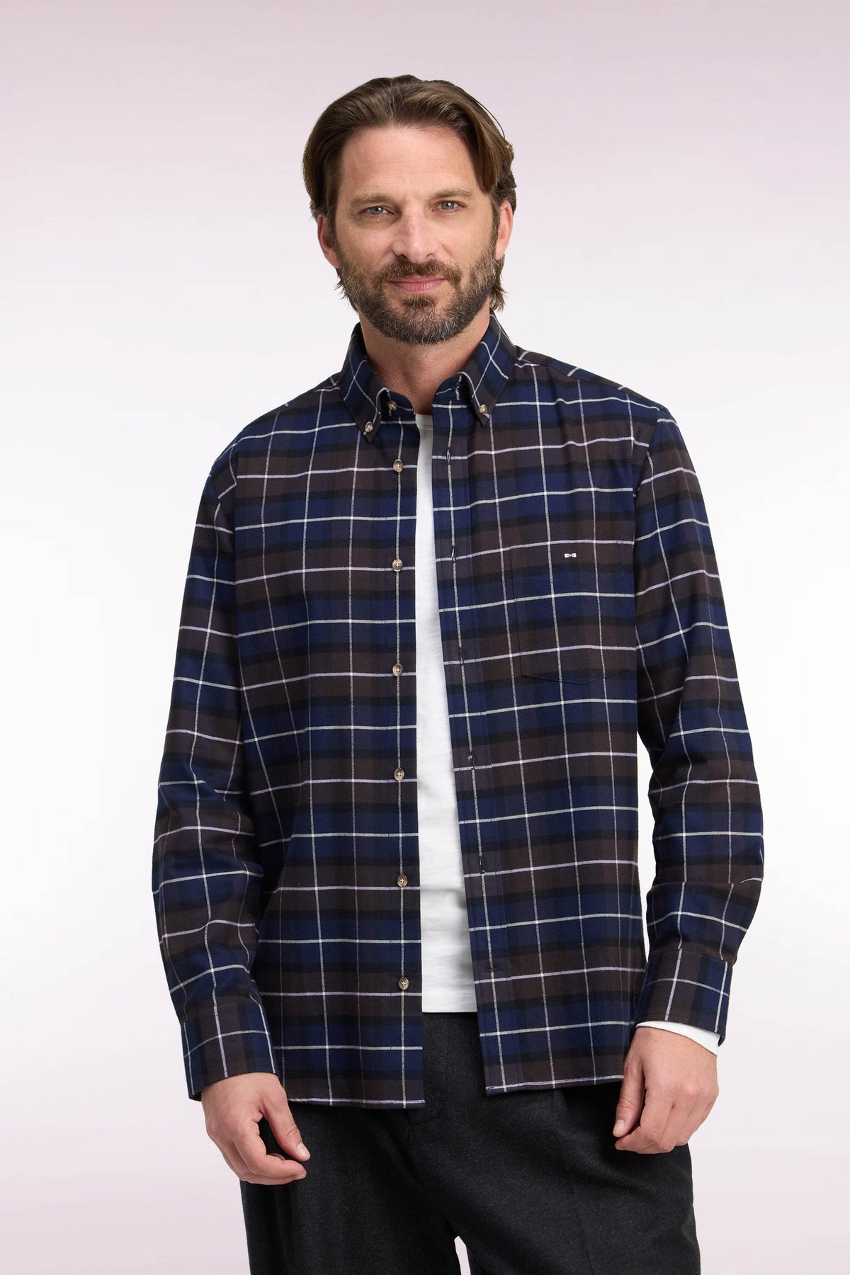 Chemise en flanelle de coton marron à carreaux coupe droite