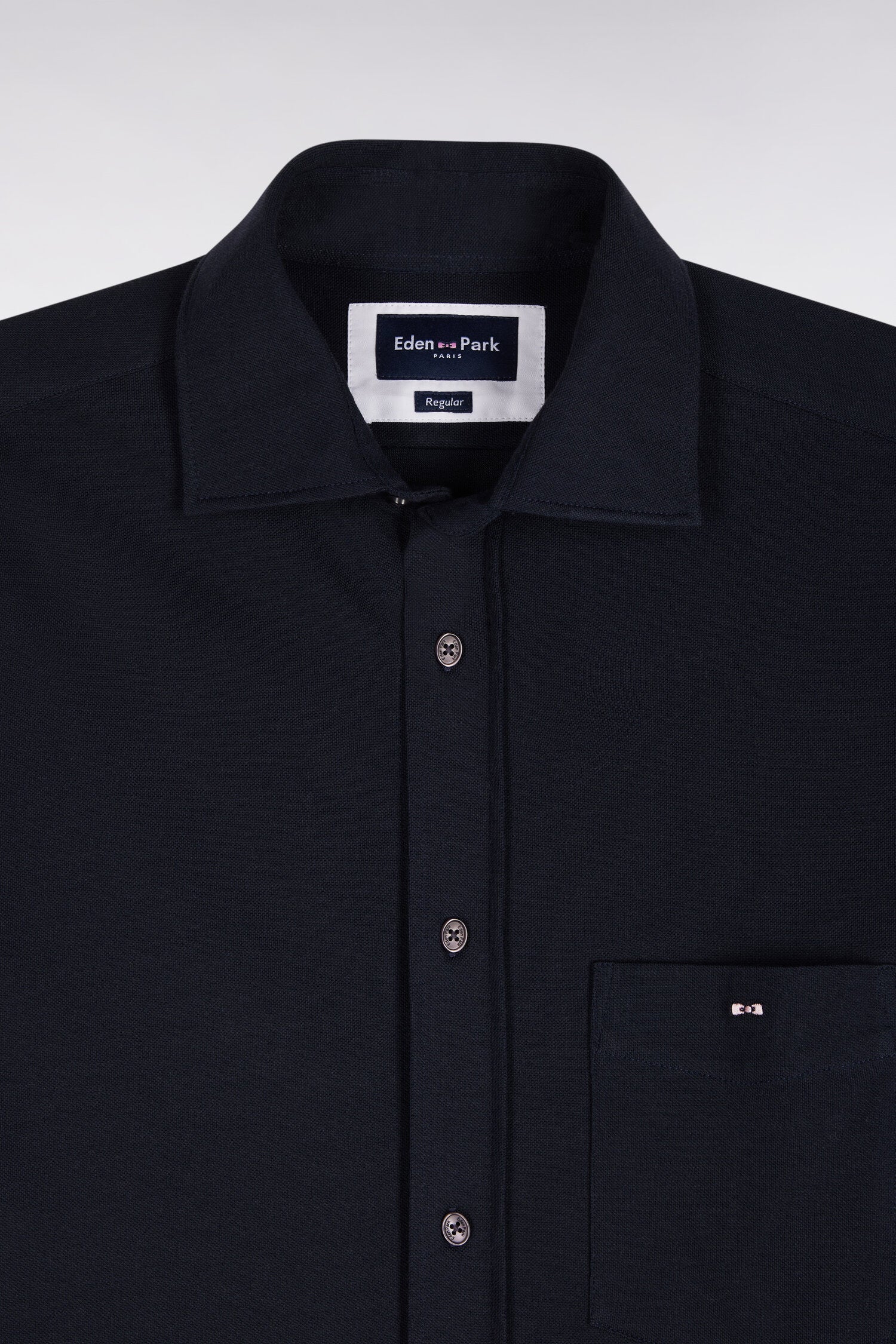 Chemise unie en coton marine coupe droite