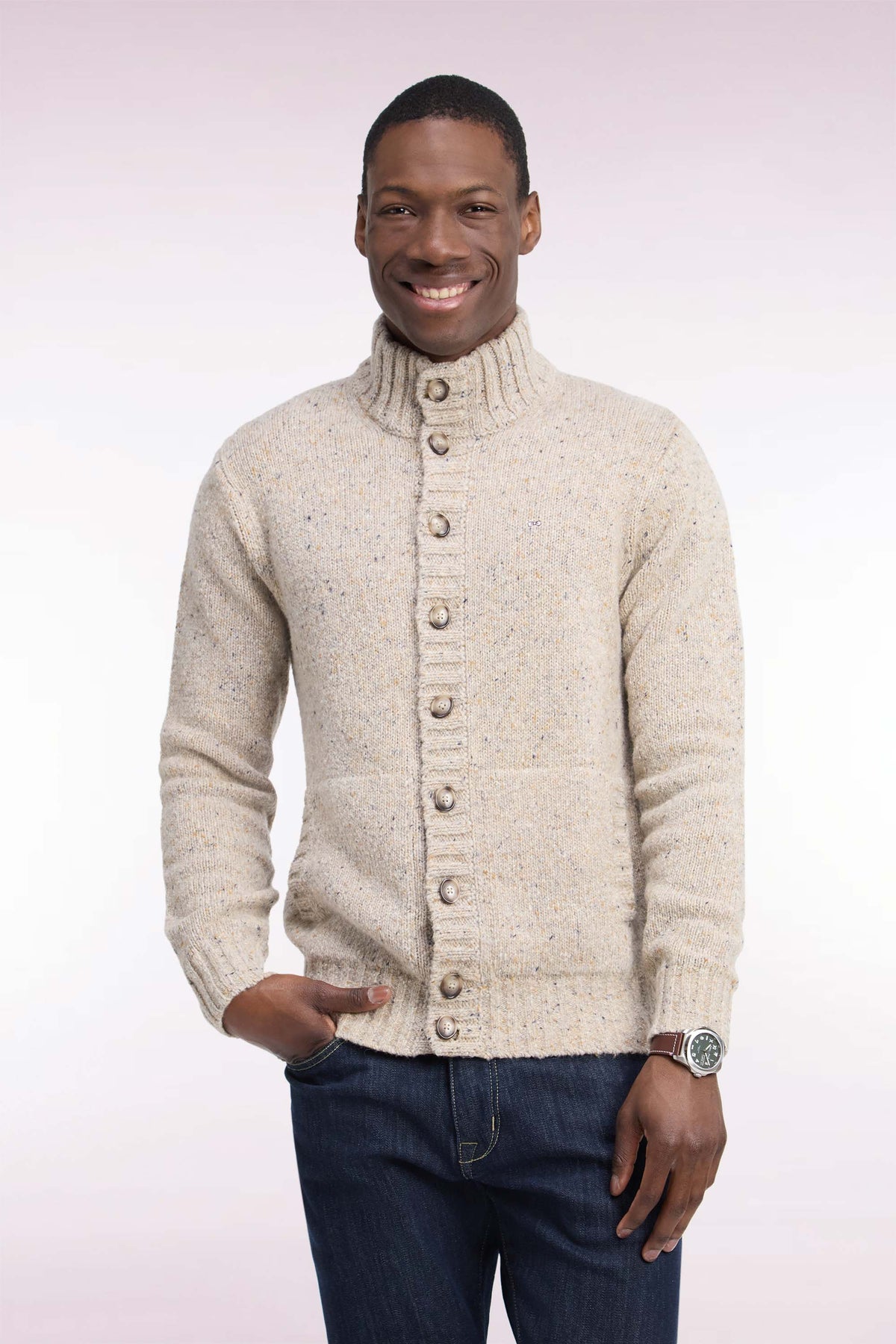Cardigan boutonné en maille épaisse chinée écru coupe droite
