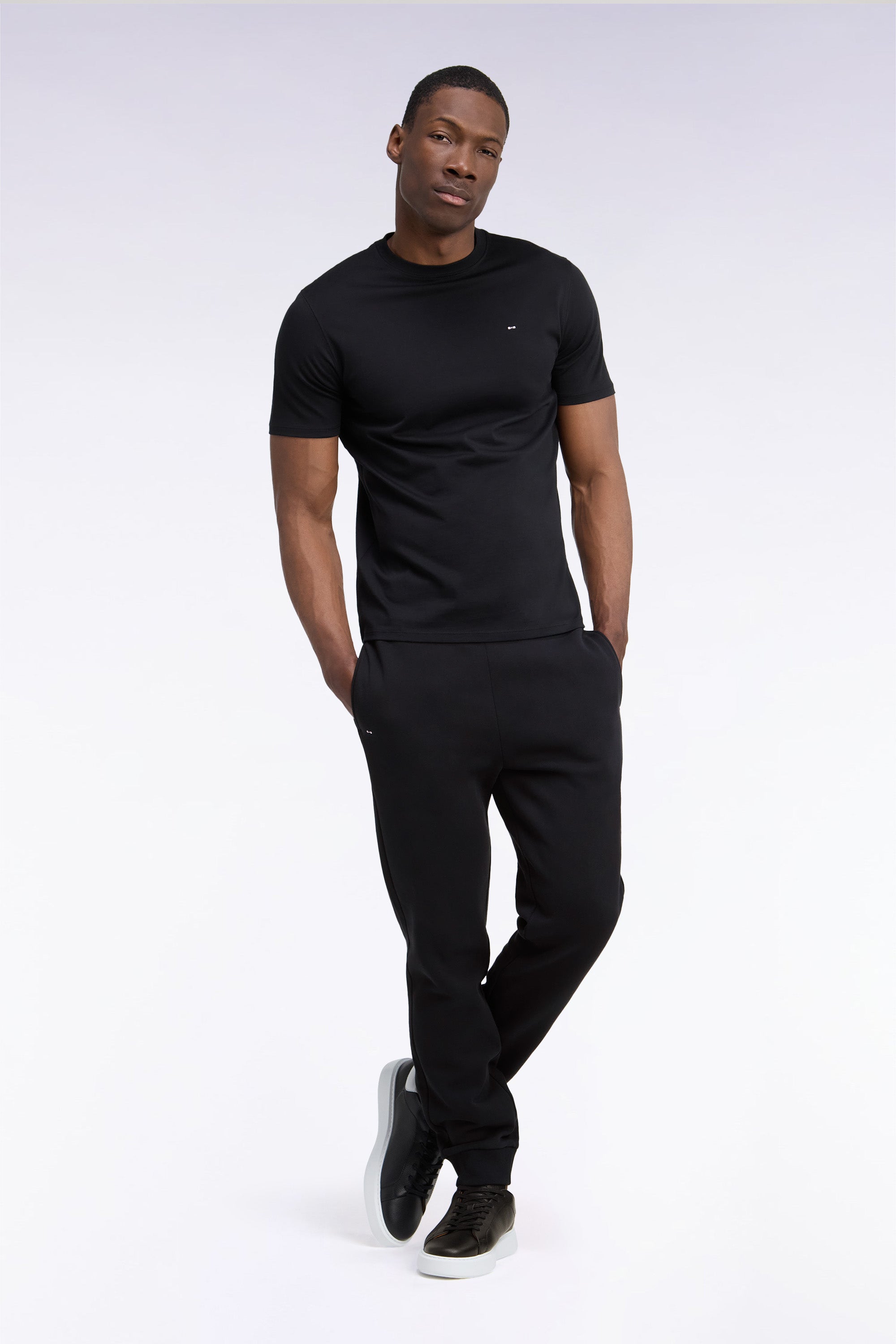 Jogginghose unifarben aus Sweatstoff Baumwolle Schwarz Regular-Passform