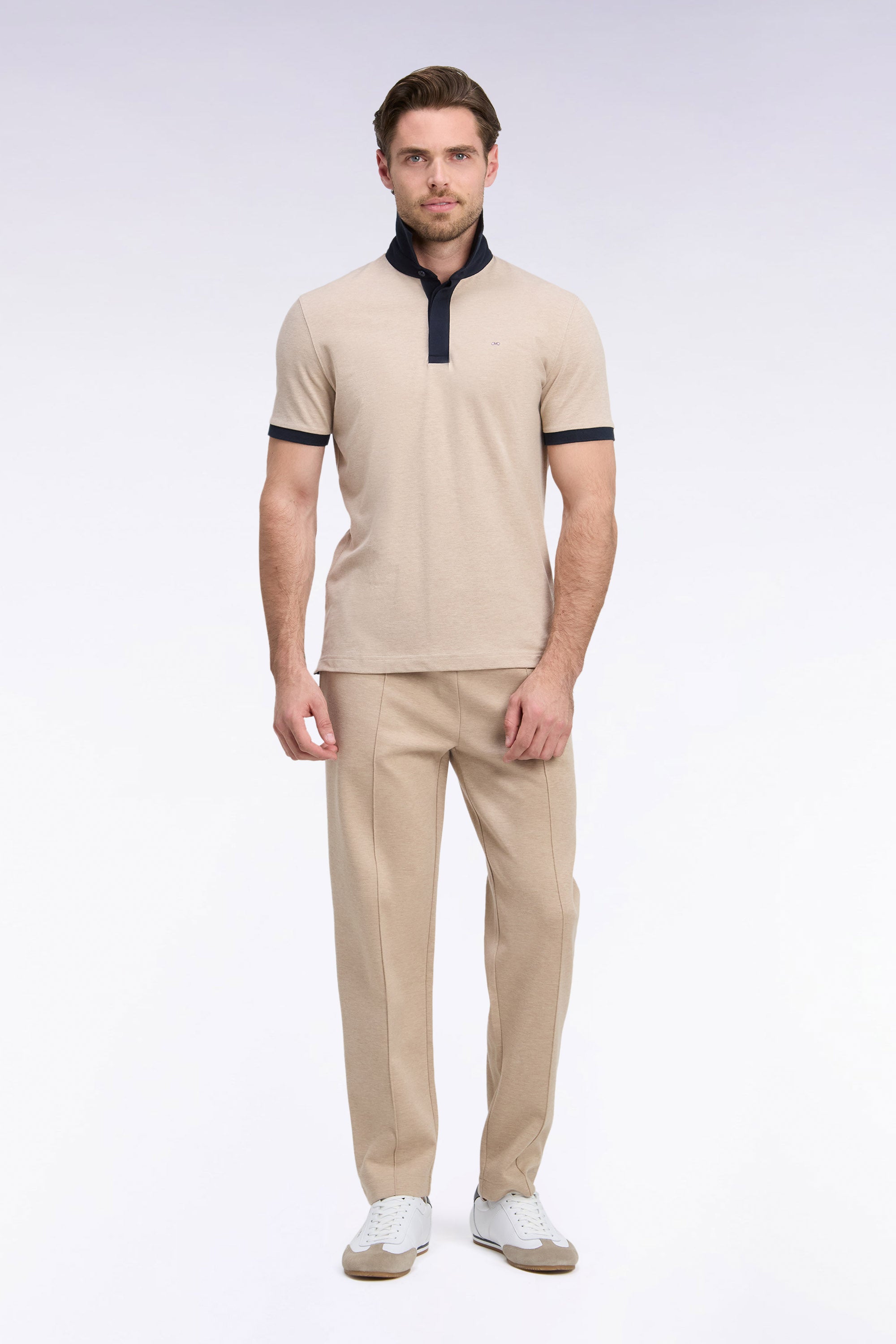 Jogging en interlock de coton stretch beige coupe droite