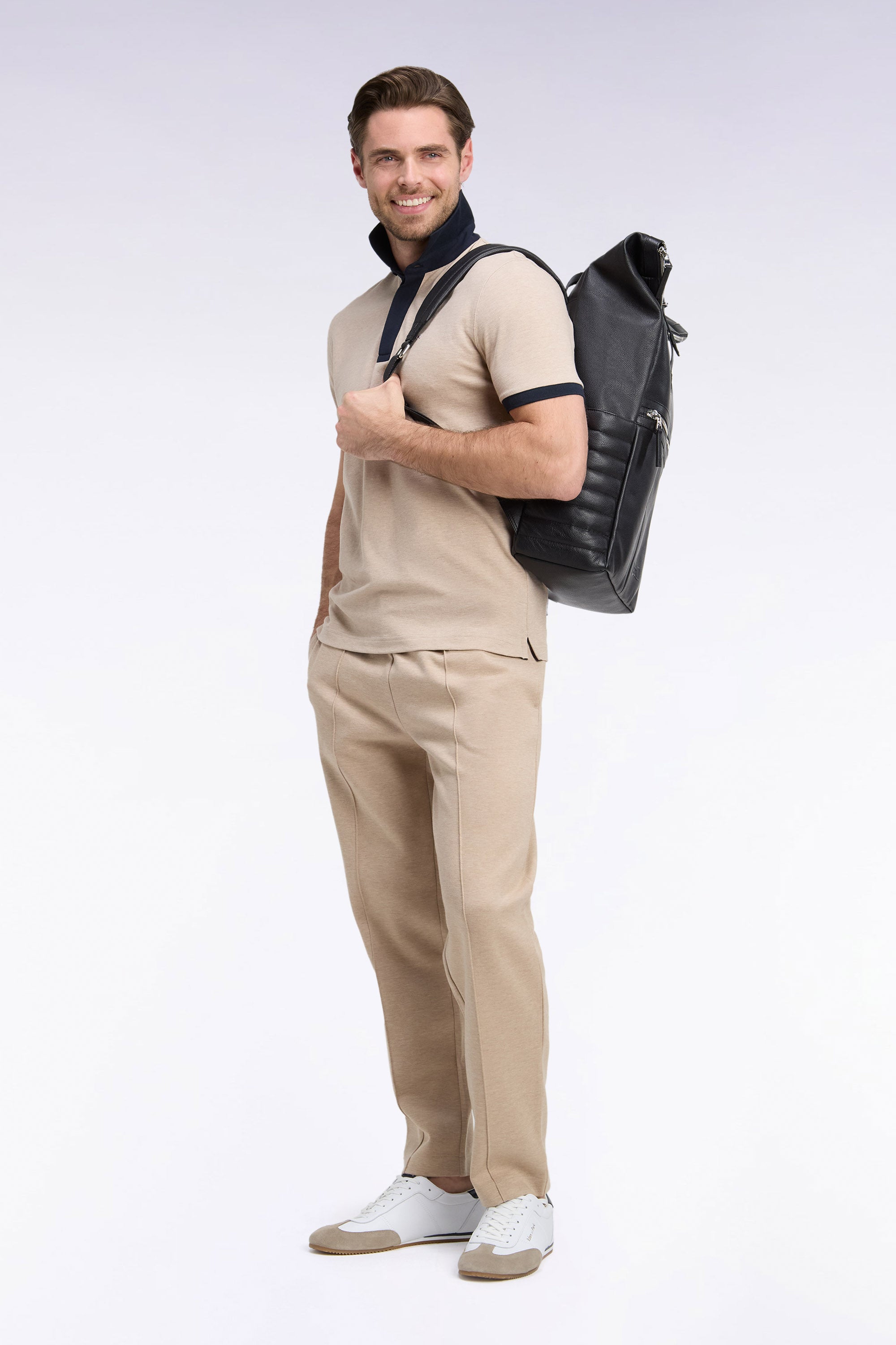 Jogging en interlock de coton stretch beige coupe droite