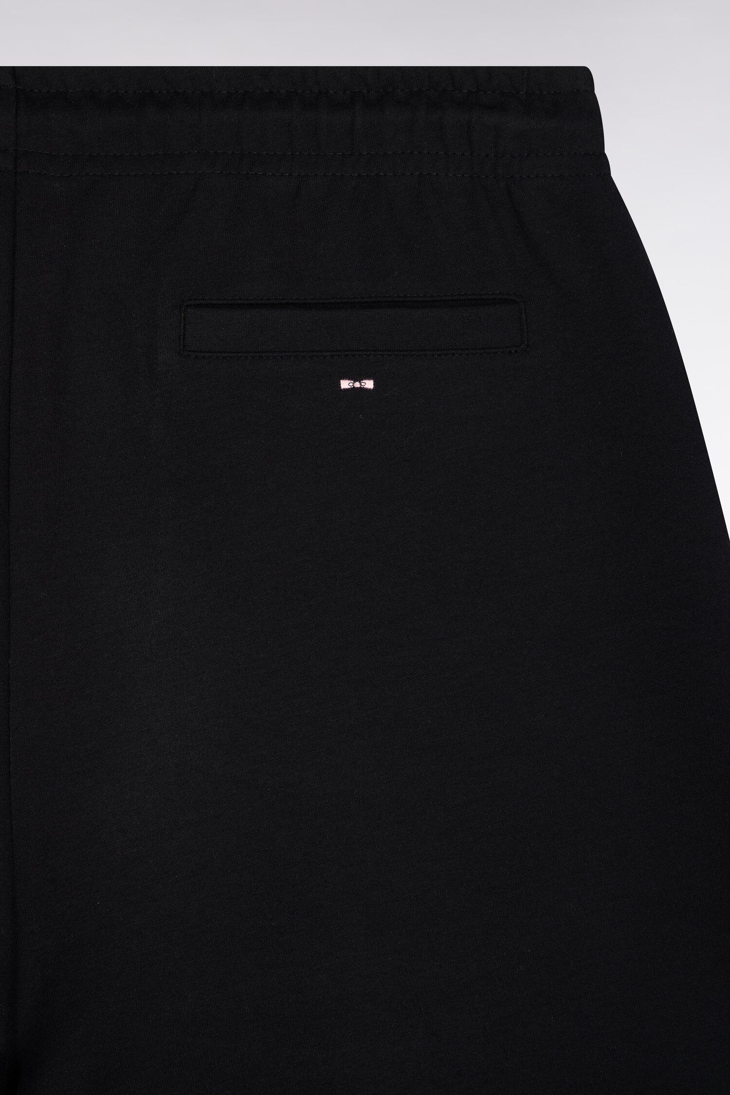 Jogging de interlock de coton stretch negro corte recto