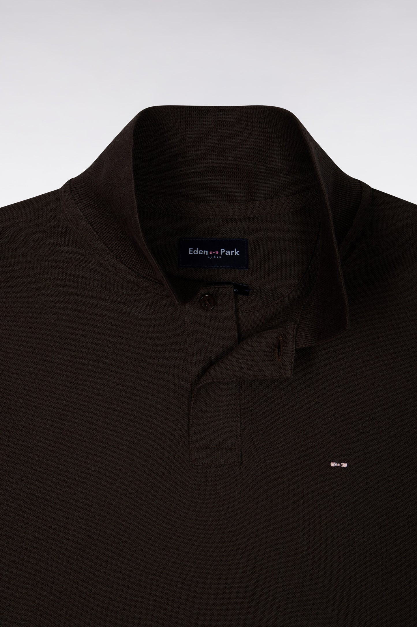 Polo manches courtes en coton Pima marron coupe droite