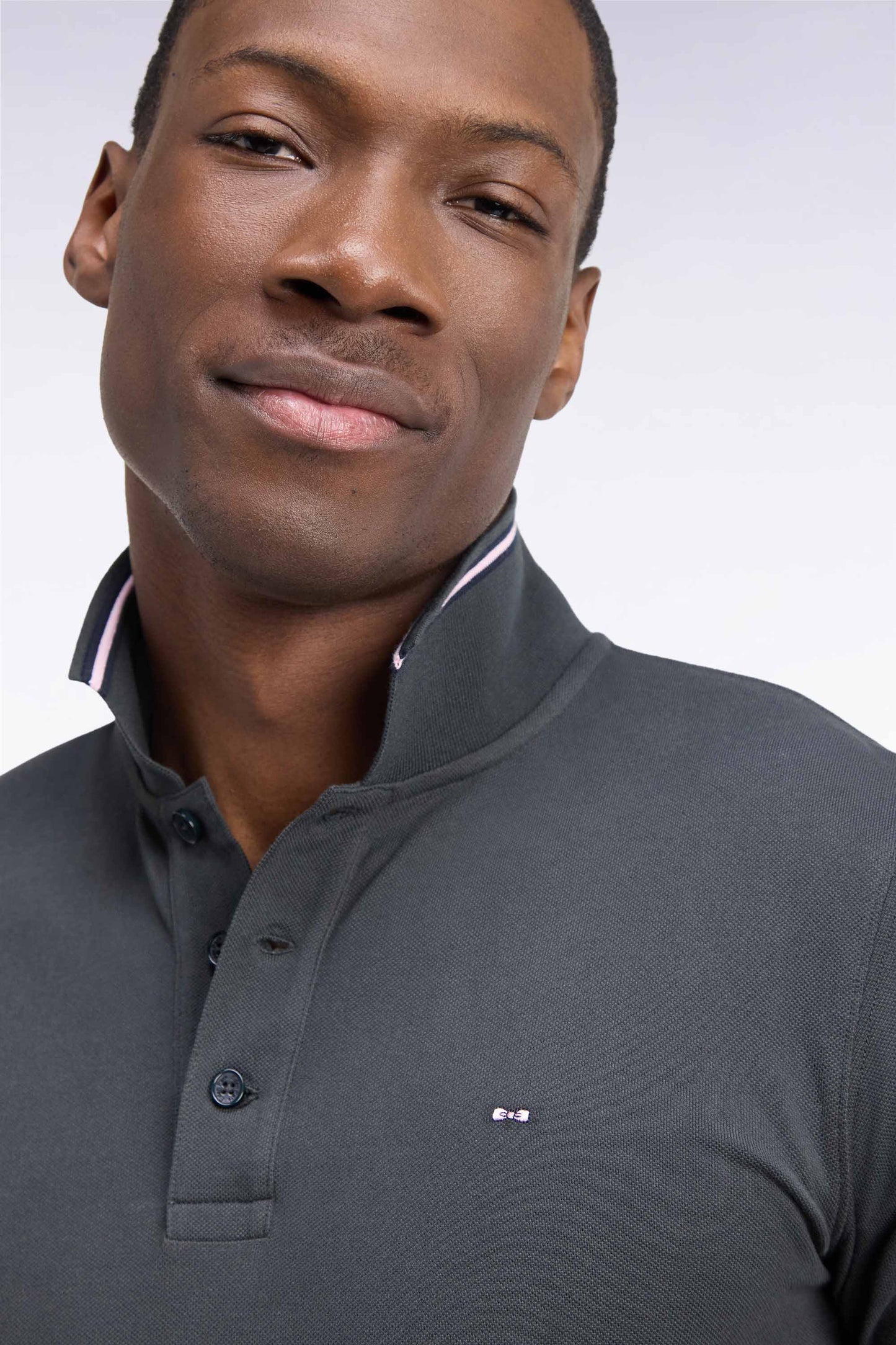 Polo manches courtes en piqué coton kaki coupe droite