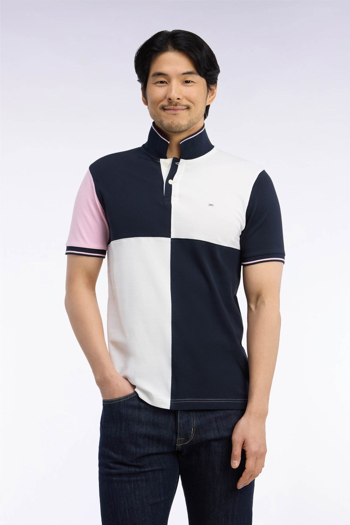 Polo manches courtes en piqué de coton tricolore à découpes écru coupe droite