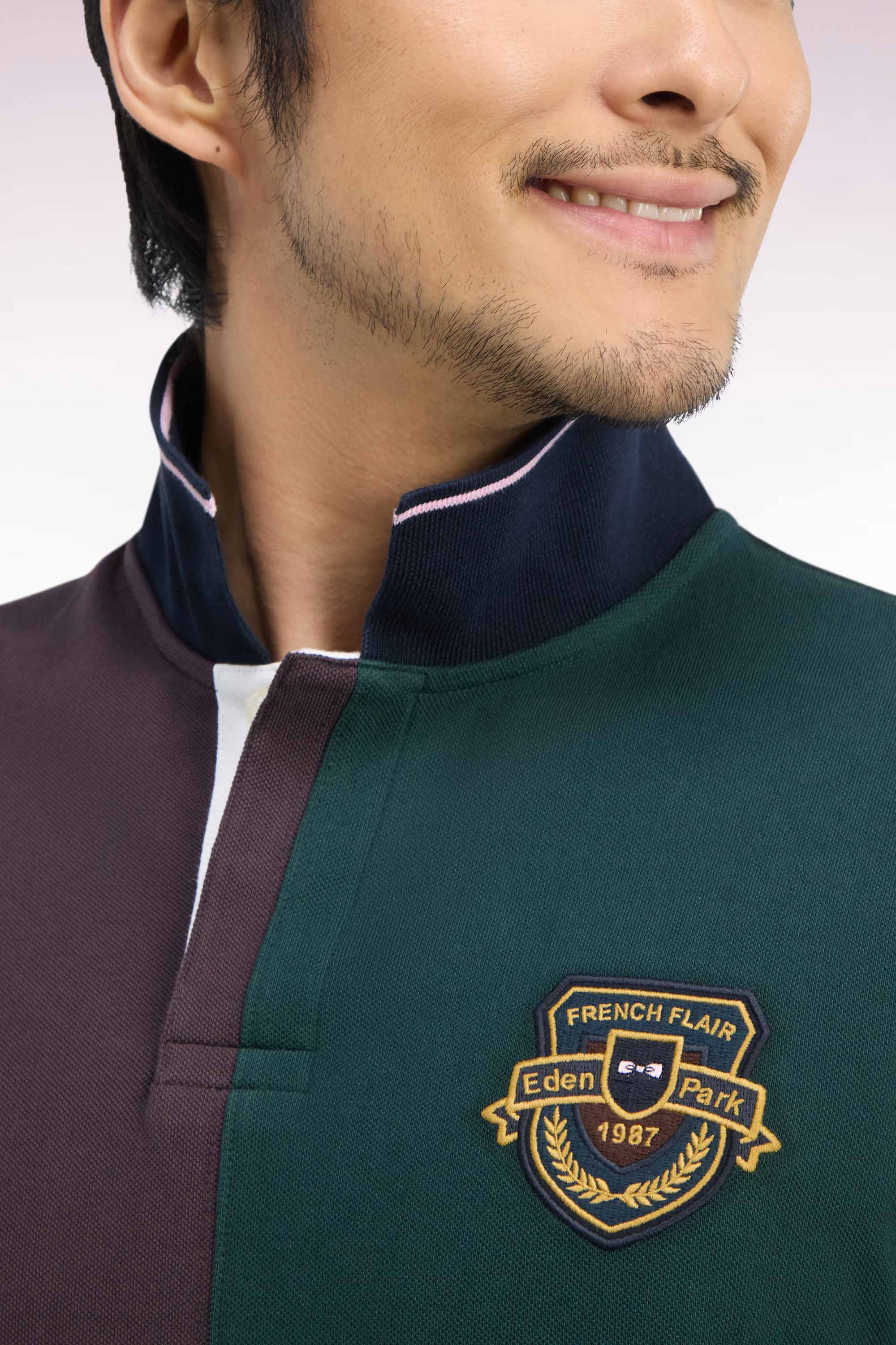 Polo manches courtes en coton à cadrans et broderie écusson coupe droite