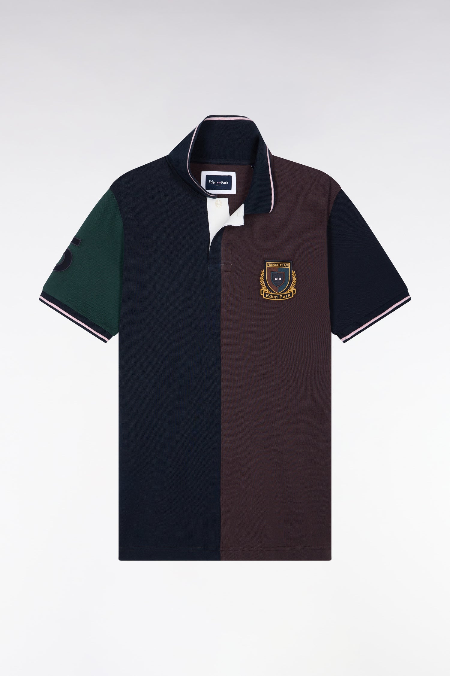 Polo manches courtes à découpes verticales en coton marron et marine coupe droite