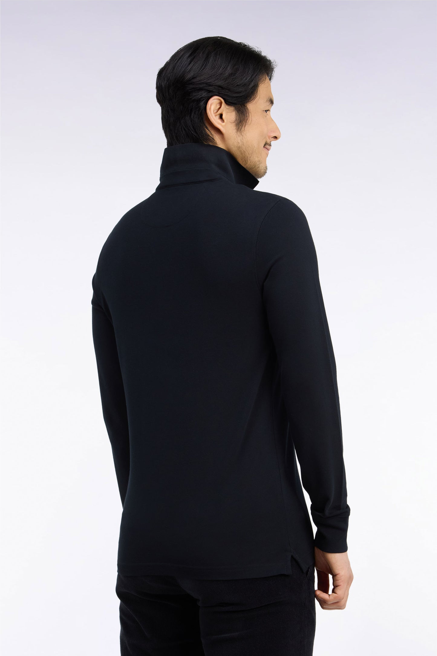 Polo manches longues en coton stretch noir coupe ajustée