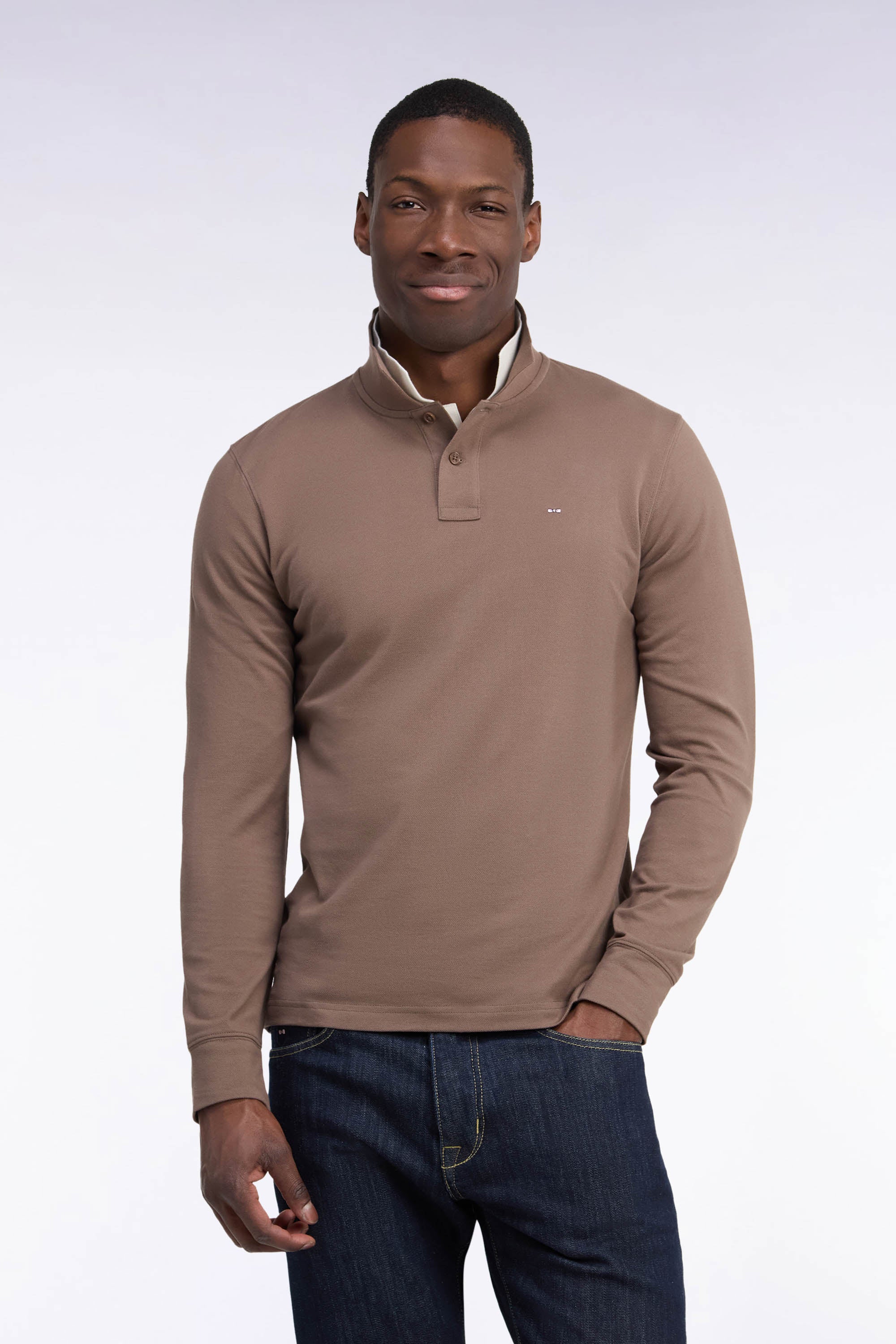 Polo manches longues en coton Pima marron coupe droite