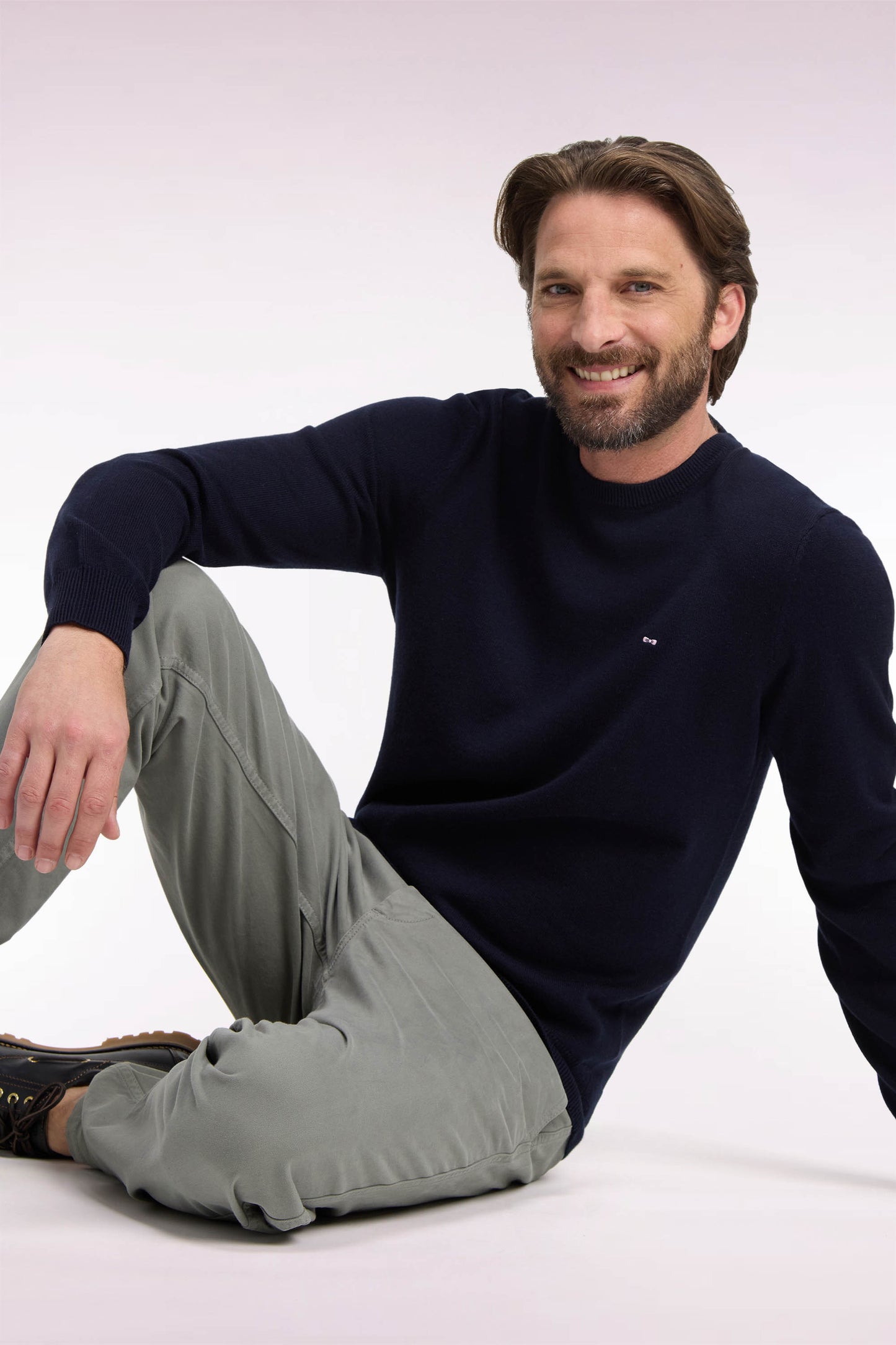 Pull col rond en laine et coton marine coupe droite