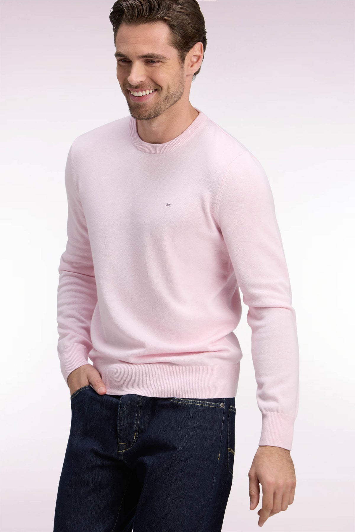 Pull col rond en laine et coton rose coupe droite