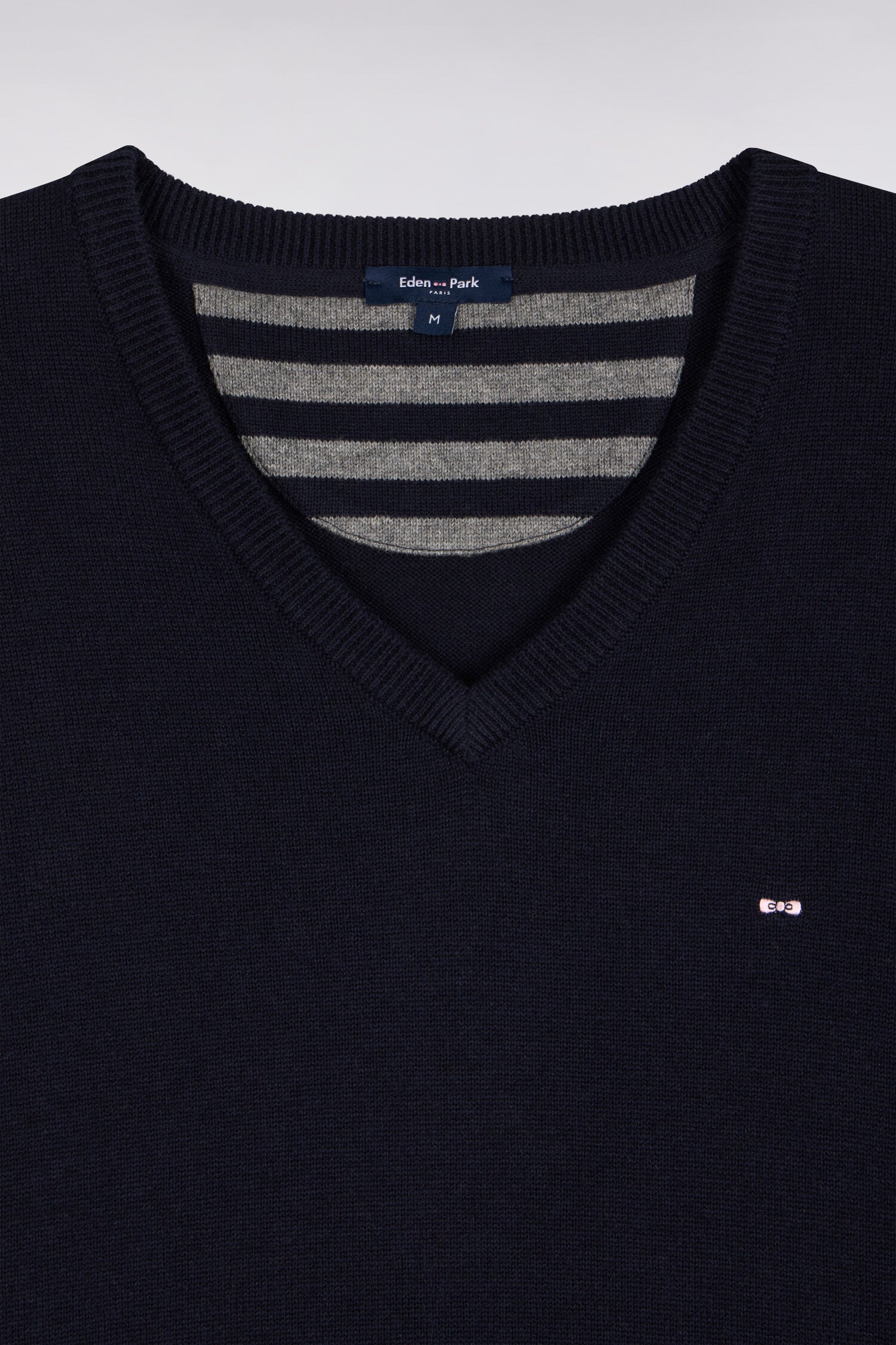 Pull col V en laine et coton marine coupe droite
