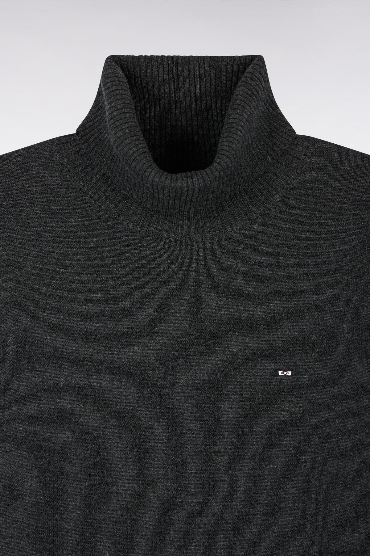 Straight cut dark gray wool and cotton turtleneck sweater