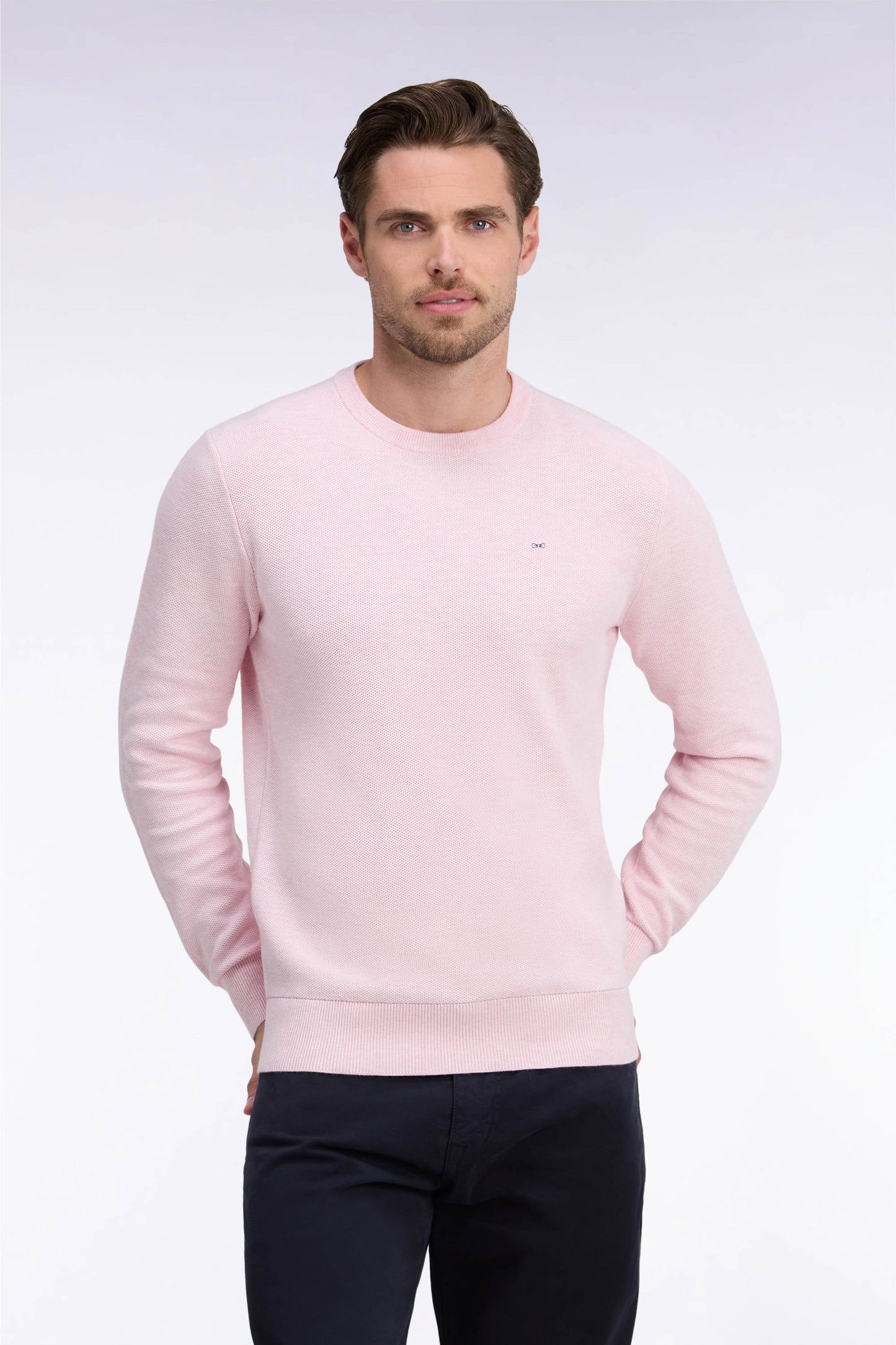 Pull col rond en coton rose coupe droite