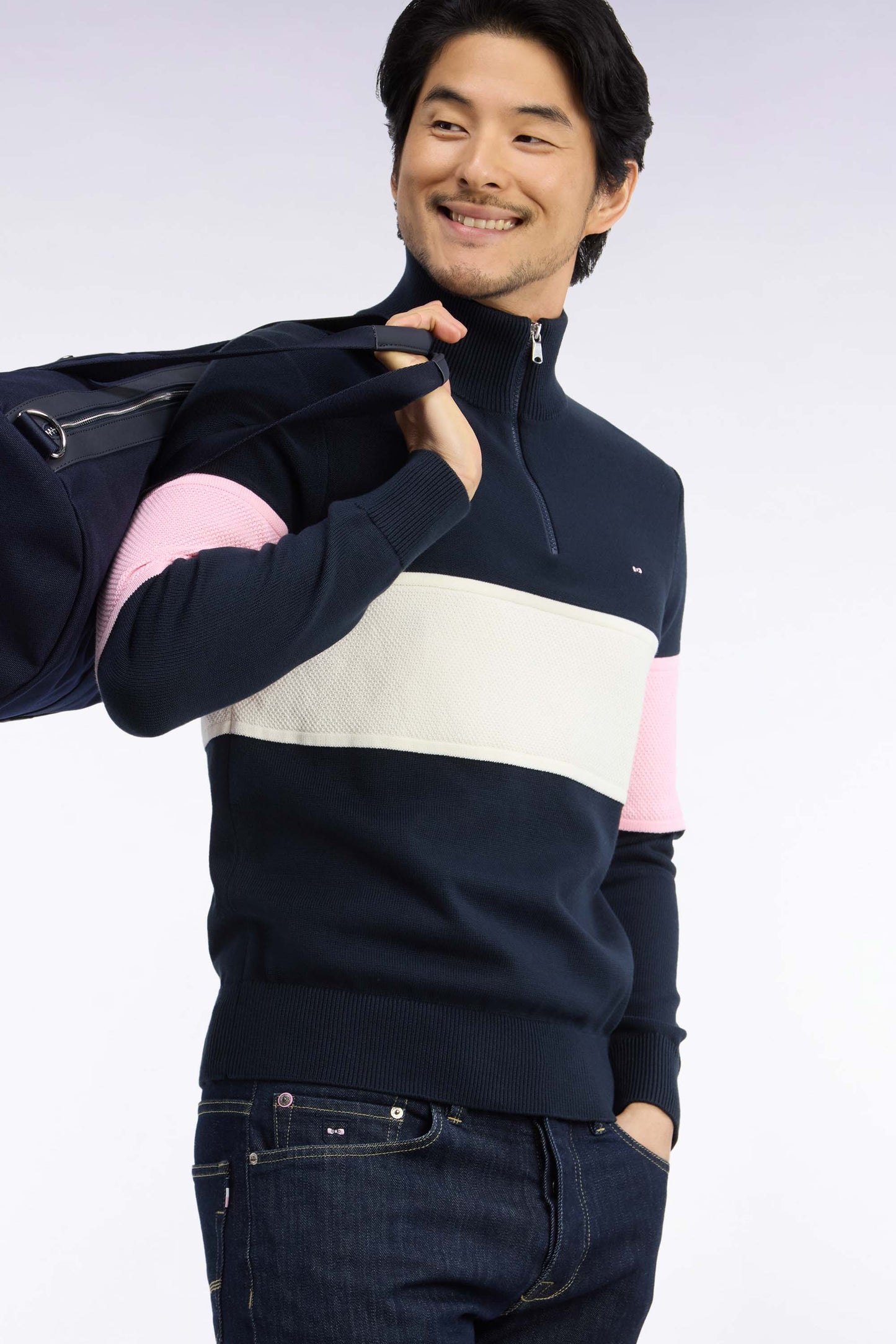 Pull à col camionneur zippé en coton marine à découpe tricolore coupe droite